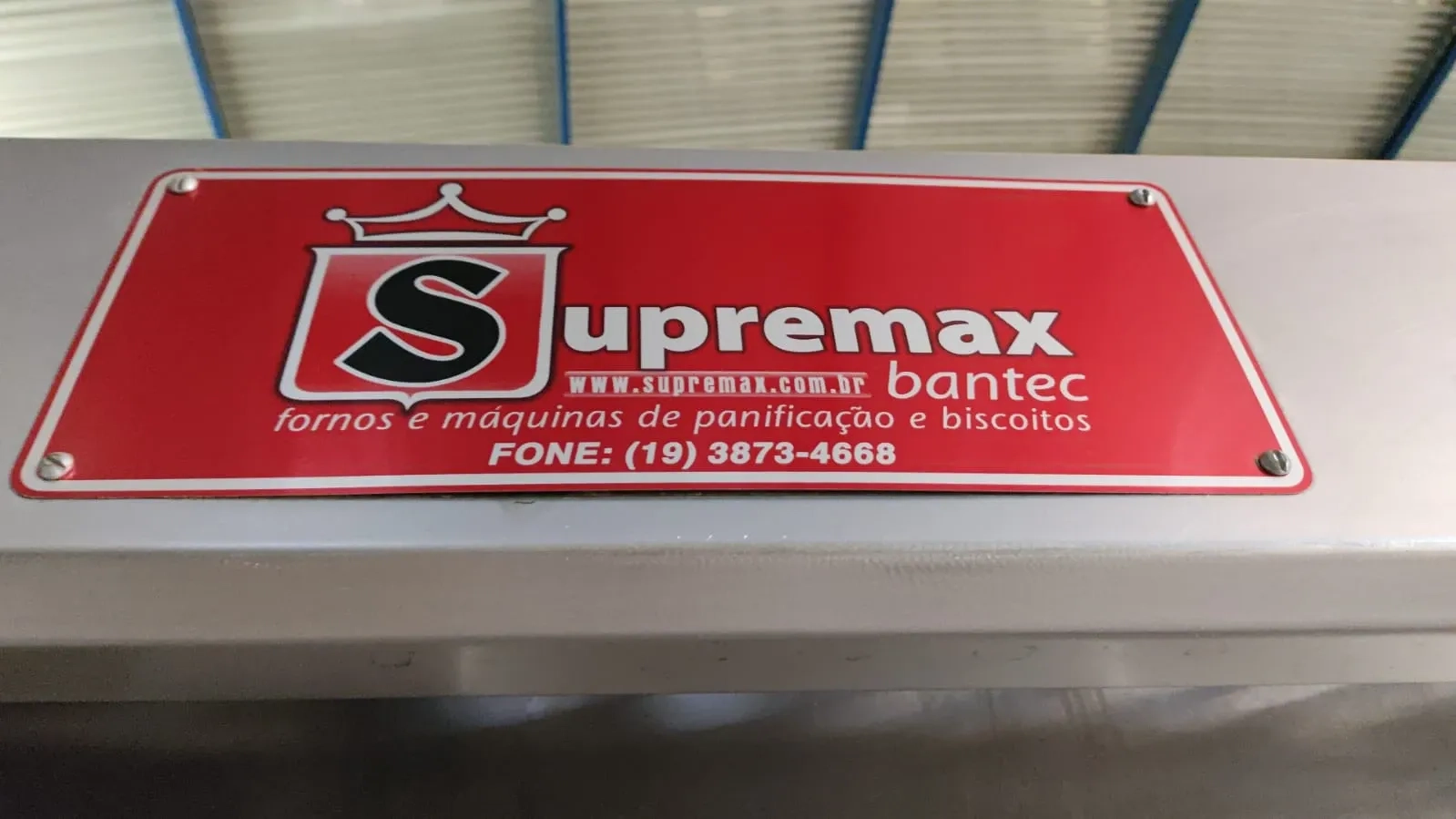 forno-rotativo-a-gas-em-inox-com-carrinho-duplo-marca-supremax