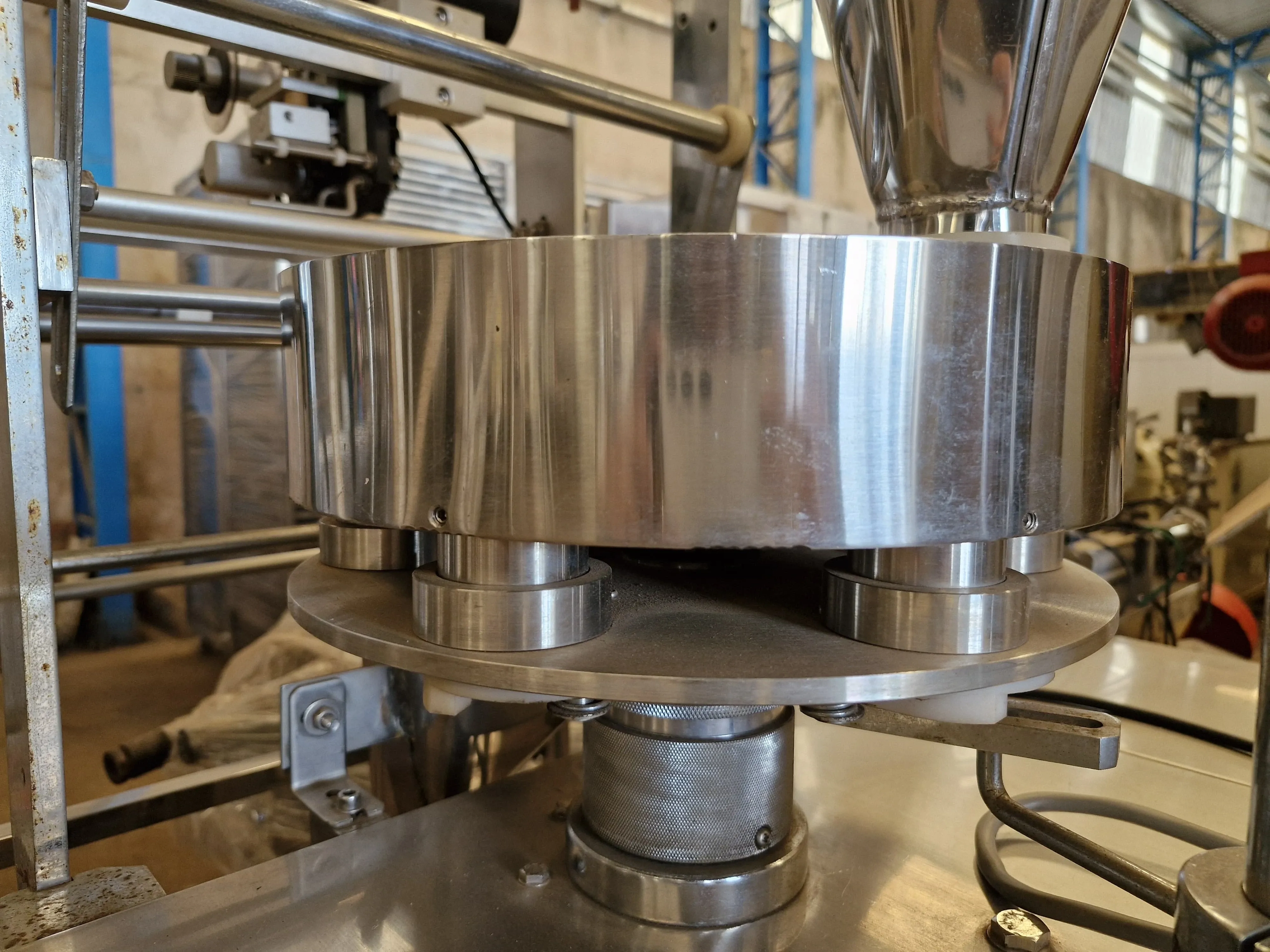 embaladora-vertical-para-graos-formato-piramidal