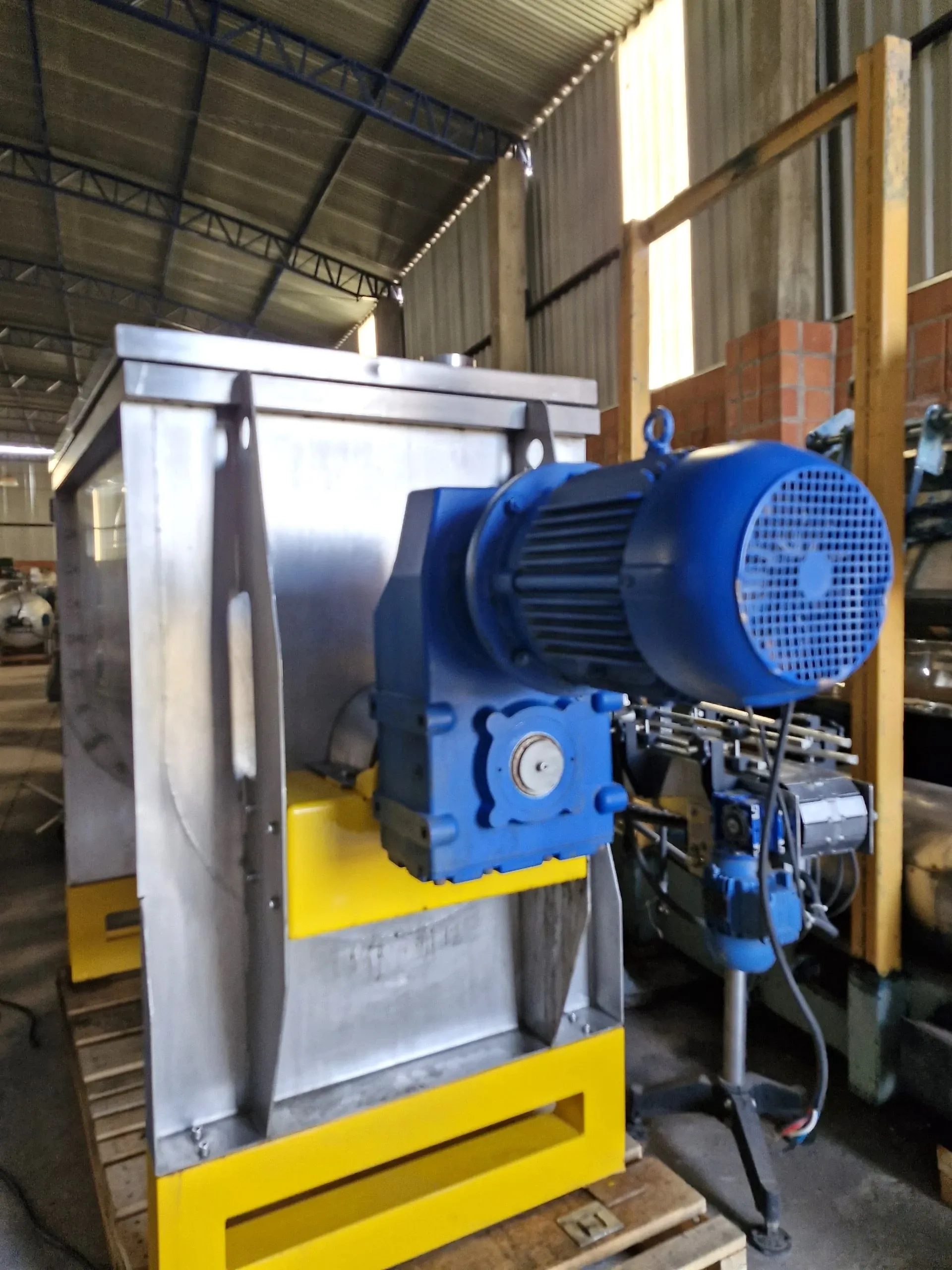 misturador-ribbon-blender-capacidade-1000-litros