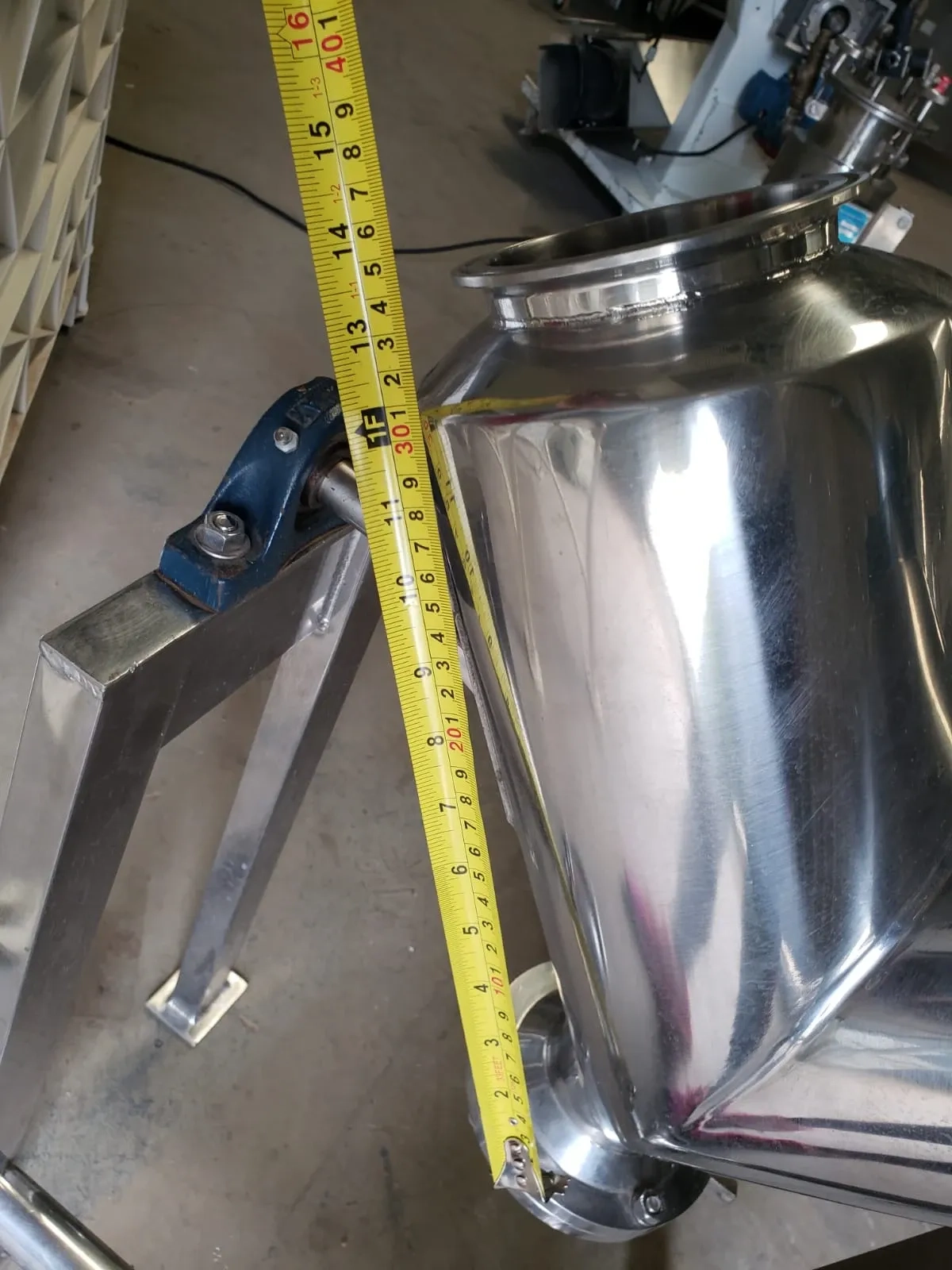 misturador-em-v-em-aco-inox-capacidade-15-litros