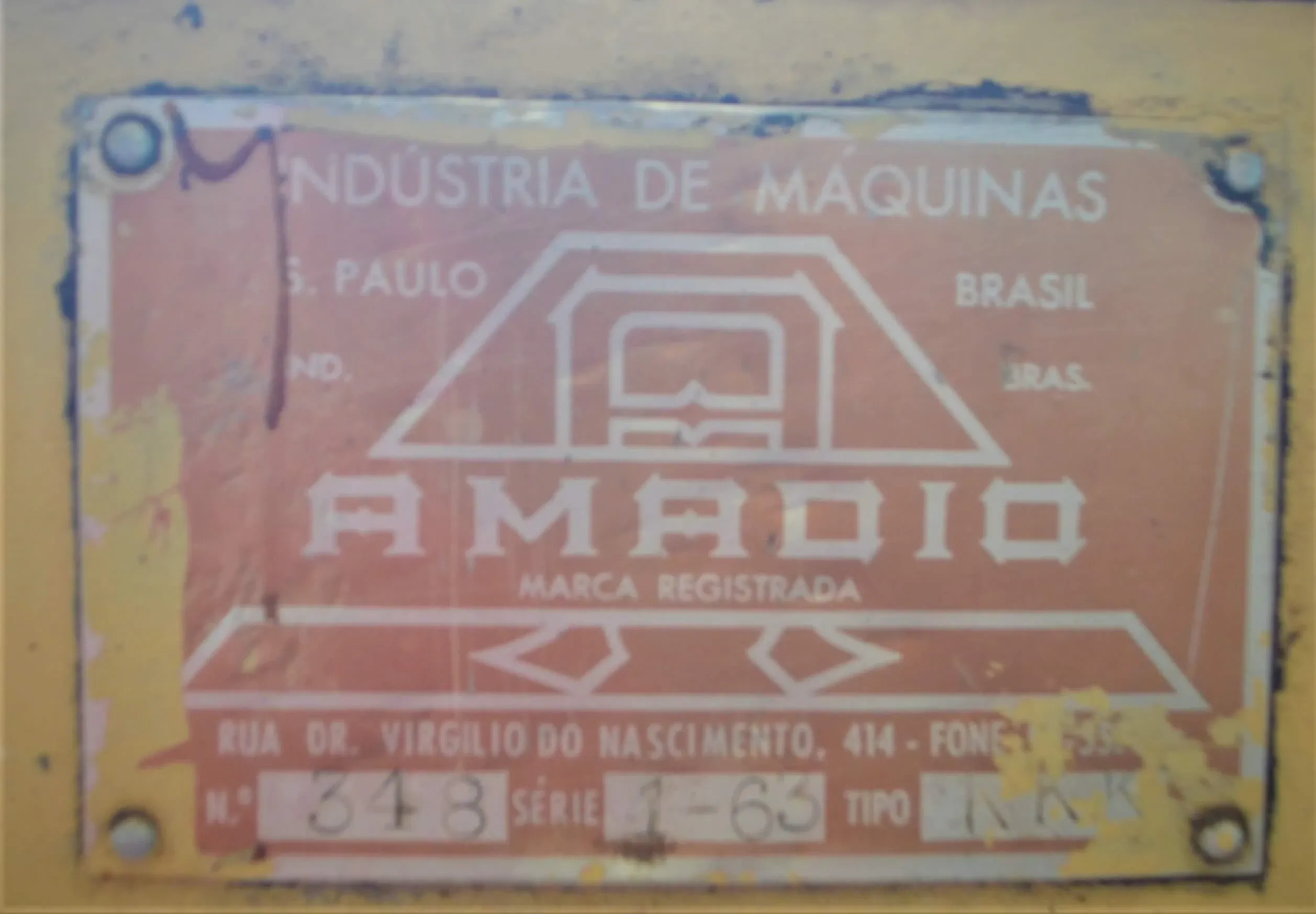 batedeira-capacidade-100-litros-marca-amadio