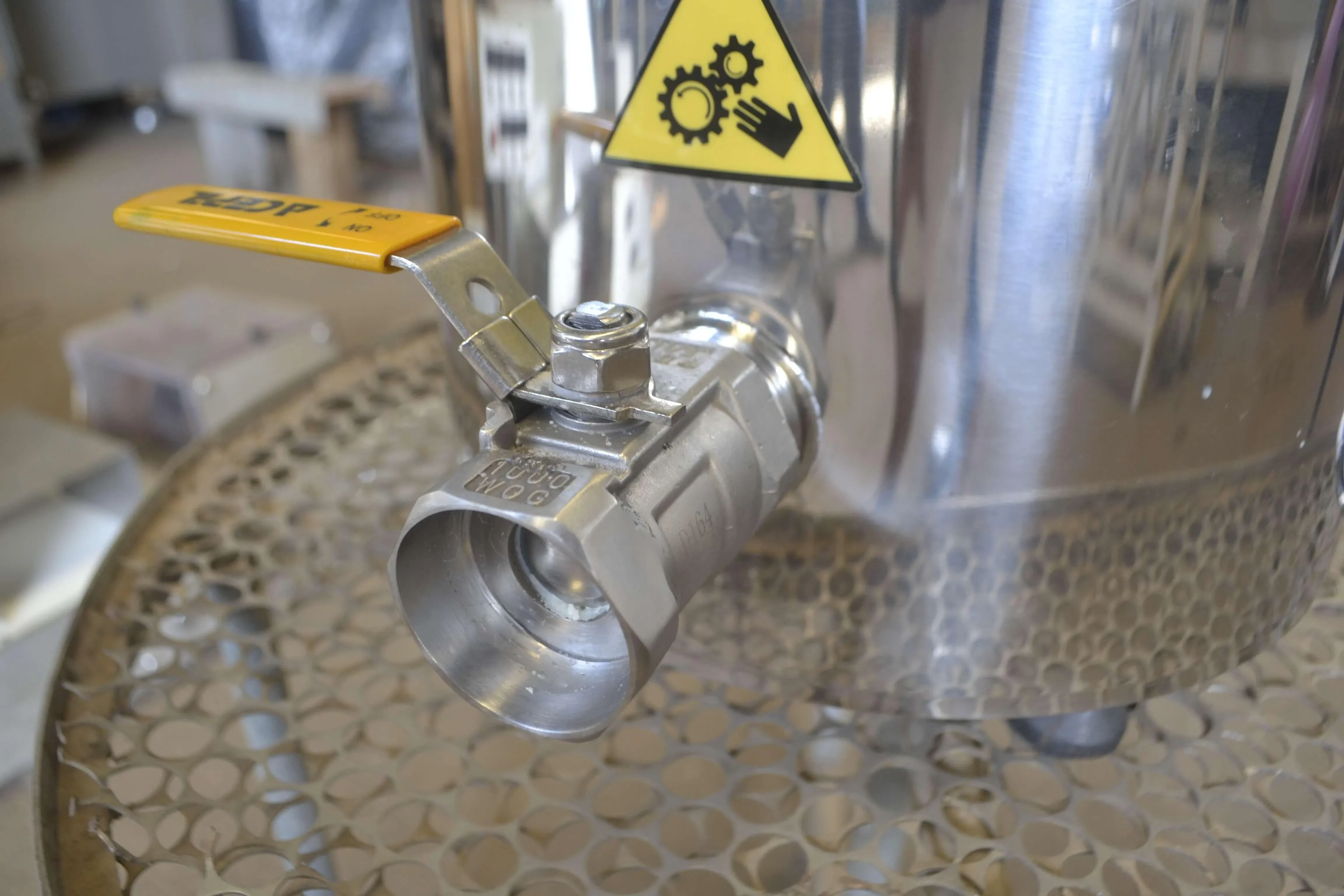 derretedeira-de-chocolate-marca-vonin-capacidade-30-kg