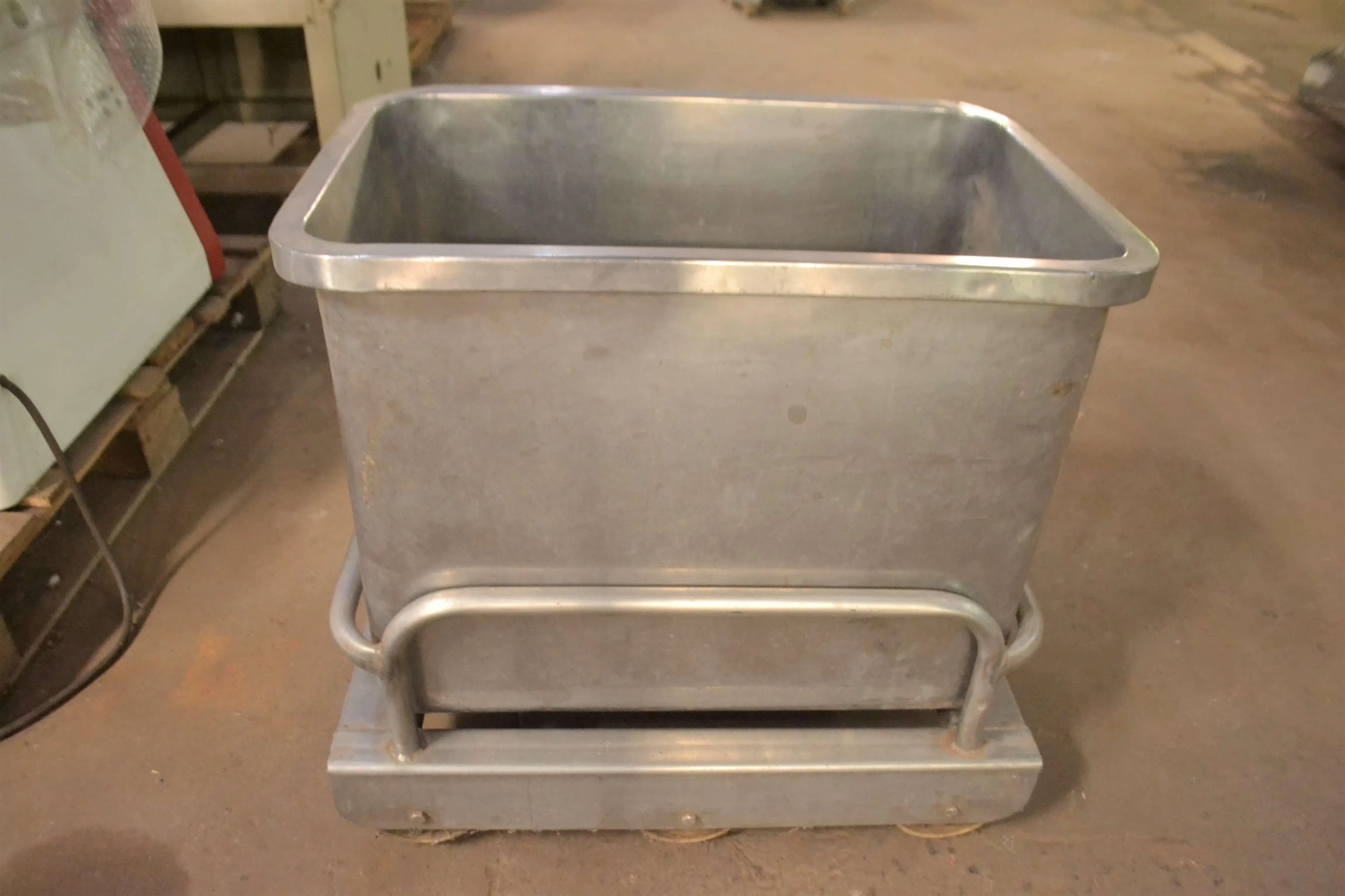 carrinhos-em-aco-inox-vemag