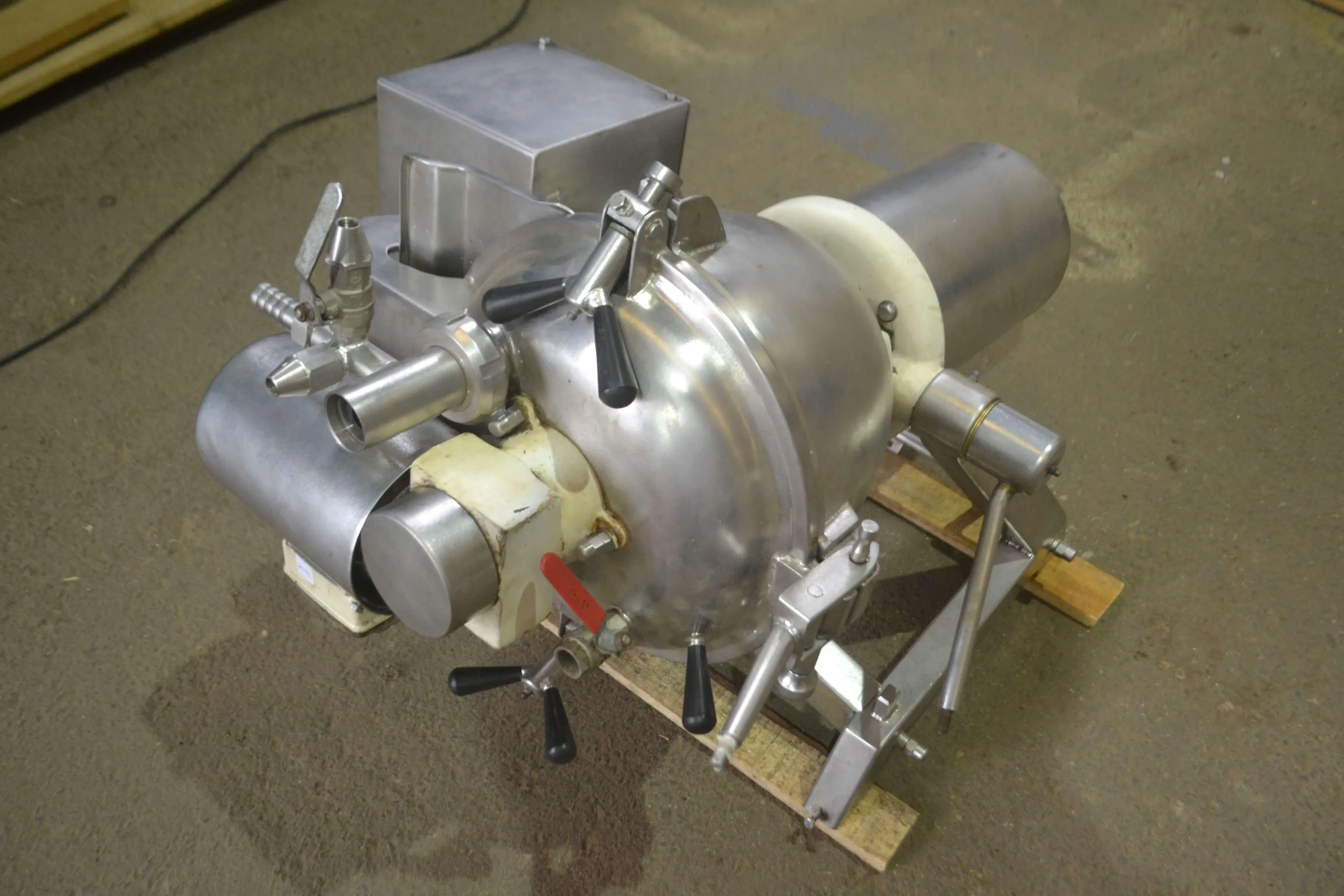 processador-universal-cutter-capacidade-12-litros-marca-geiger