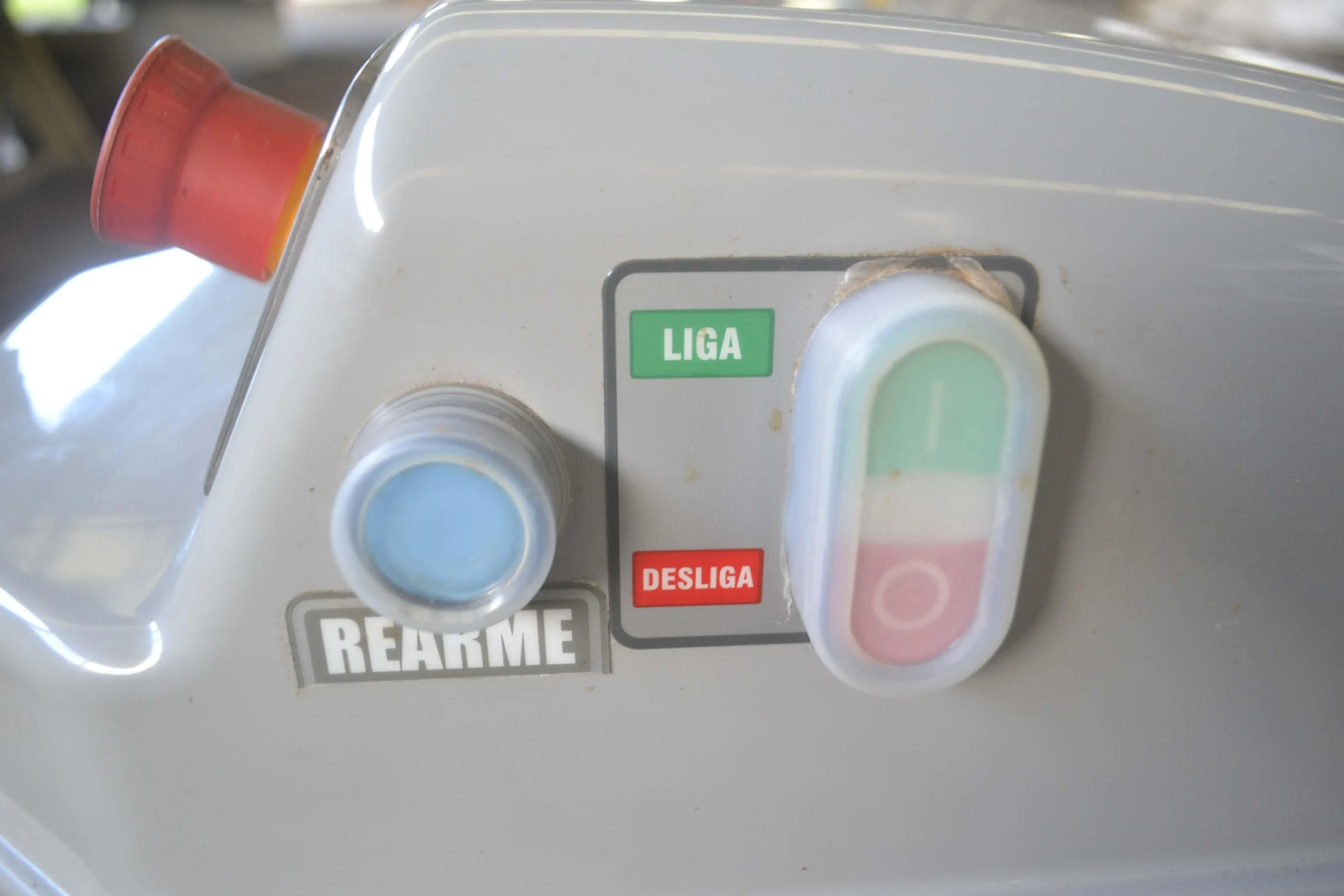 batedeira-planetaria-18-litros-marca-pratica-klimaquip