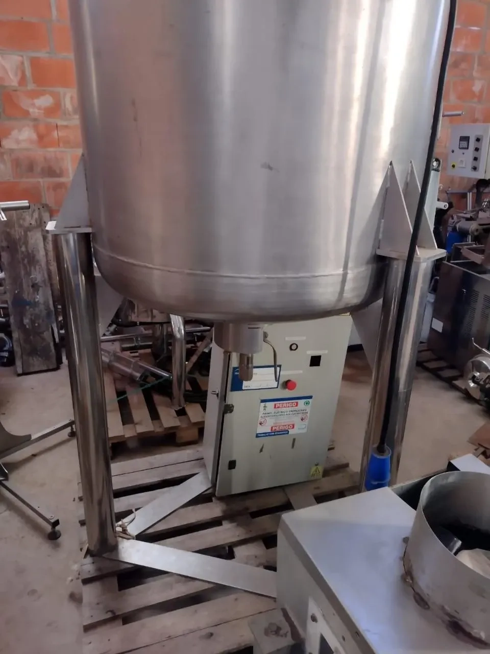 tanque-triturador-homogeneizador-em-aco-inox