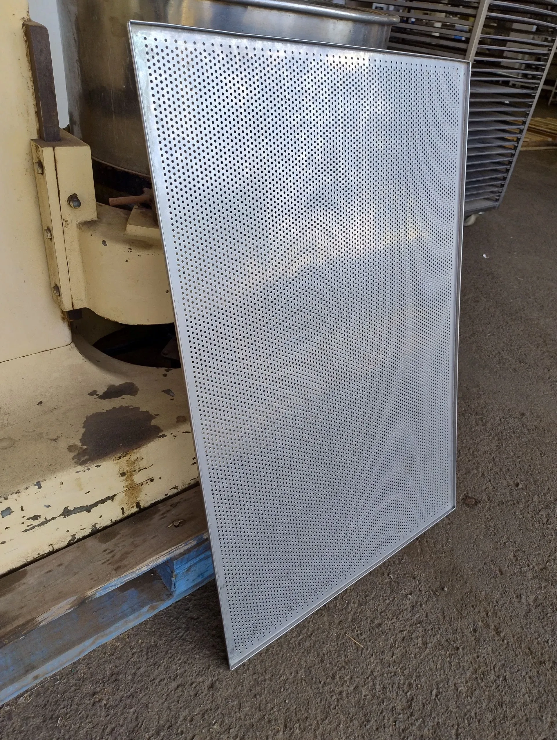 carrinho-aberto-para-transporte-resfriamento-e-descanso-de-alimentos-em-aco-inox