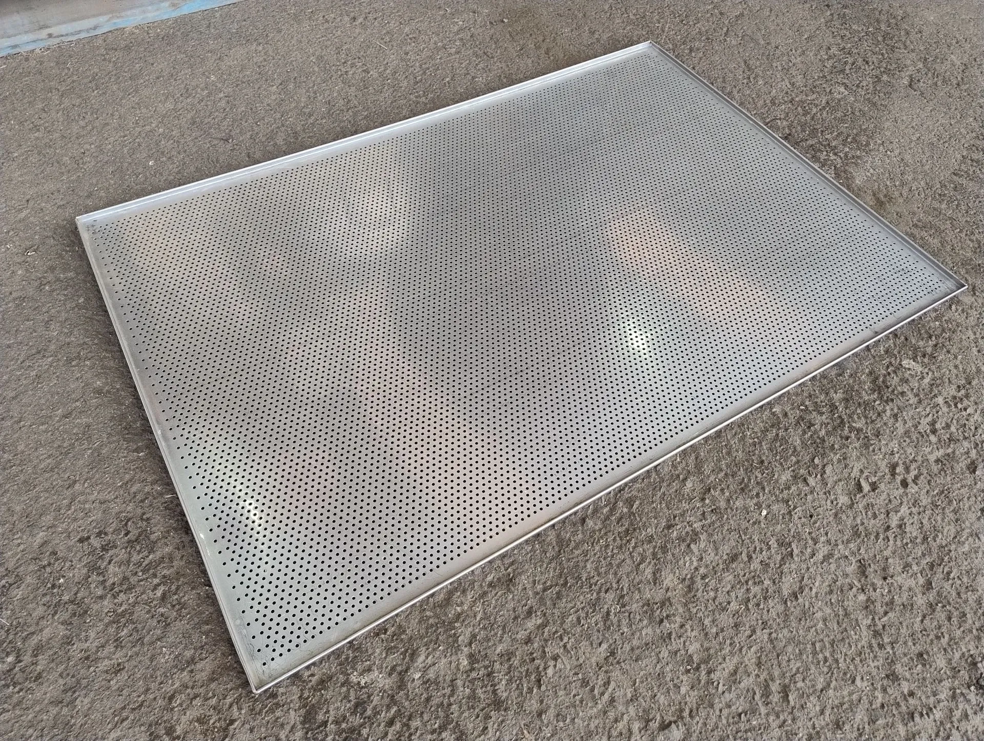 carrinho-aberto-para-transporte-resfriamento-e-descanso-de-alimentos-em-aco-inox-com-rodizios