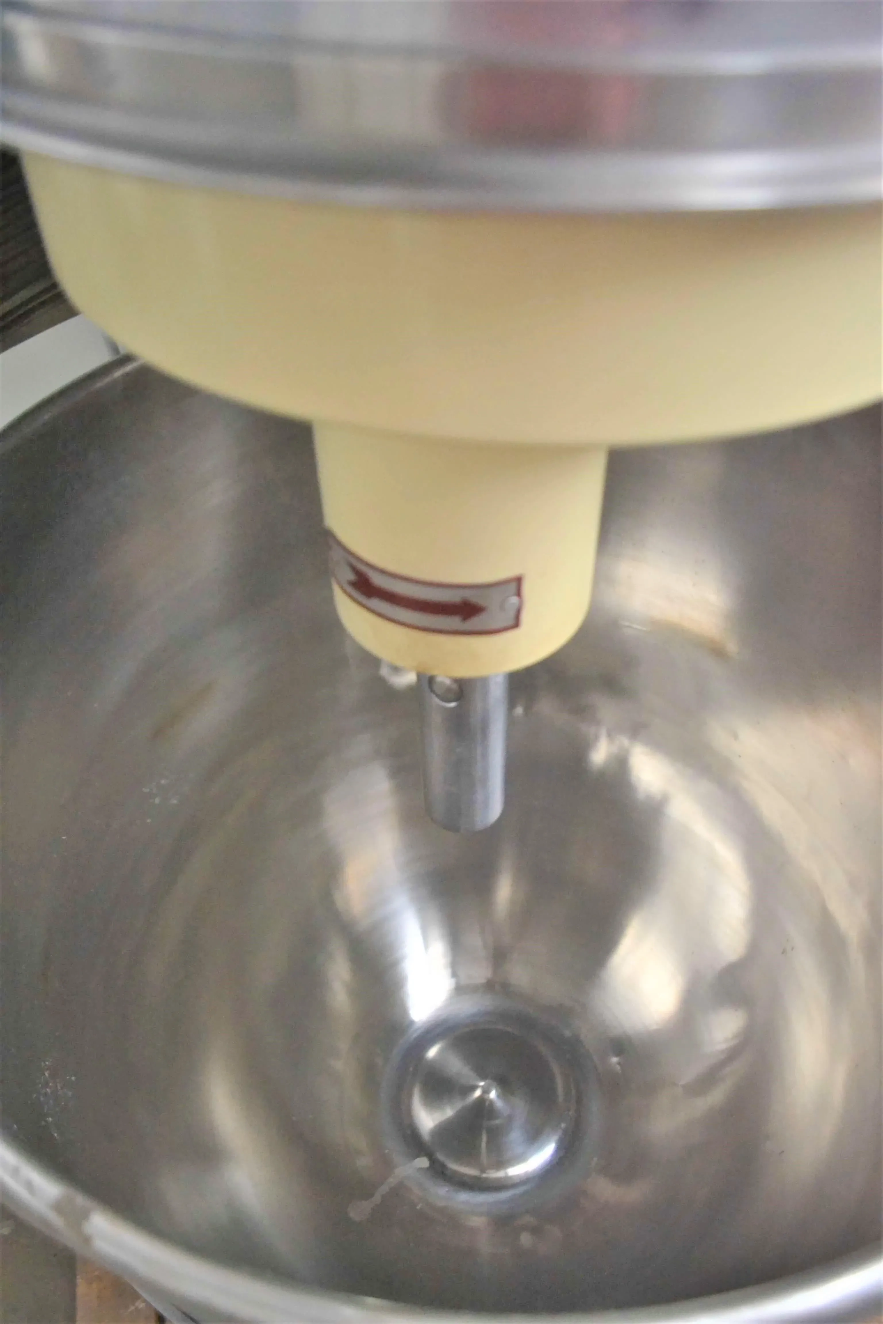 batedeira-planetaria-capacidade-130-litros-marca-amadio