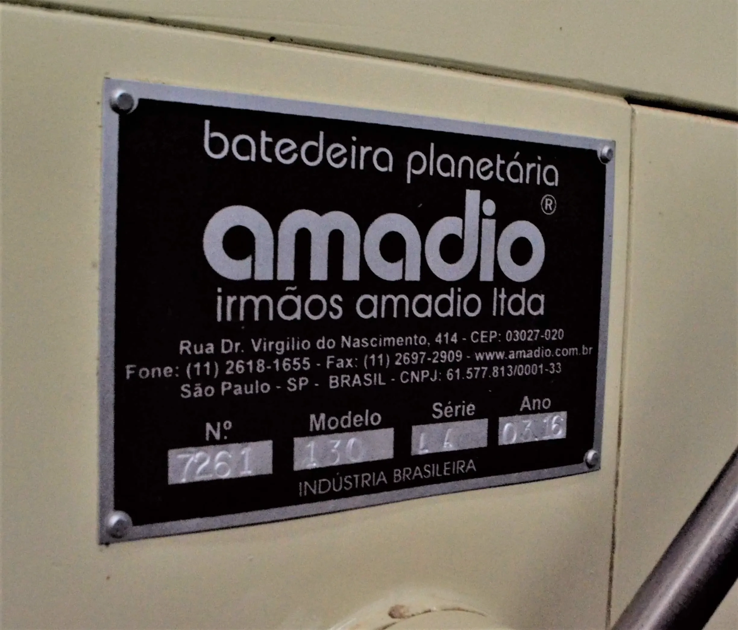 batedeira-planetaria-capacidade-130-litros-marca-amadio