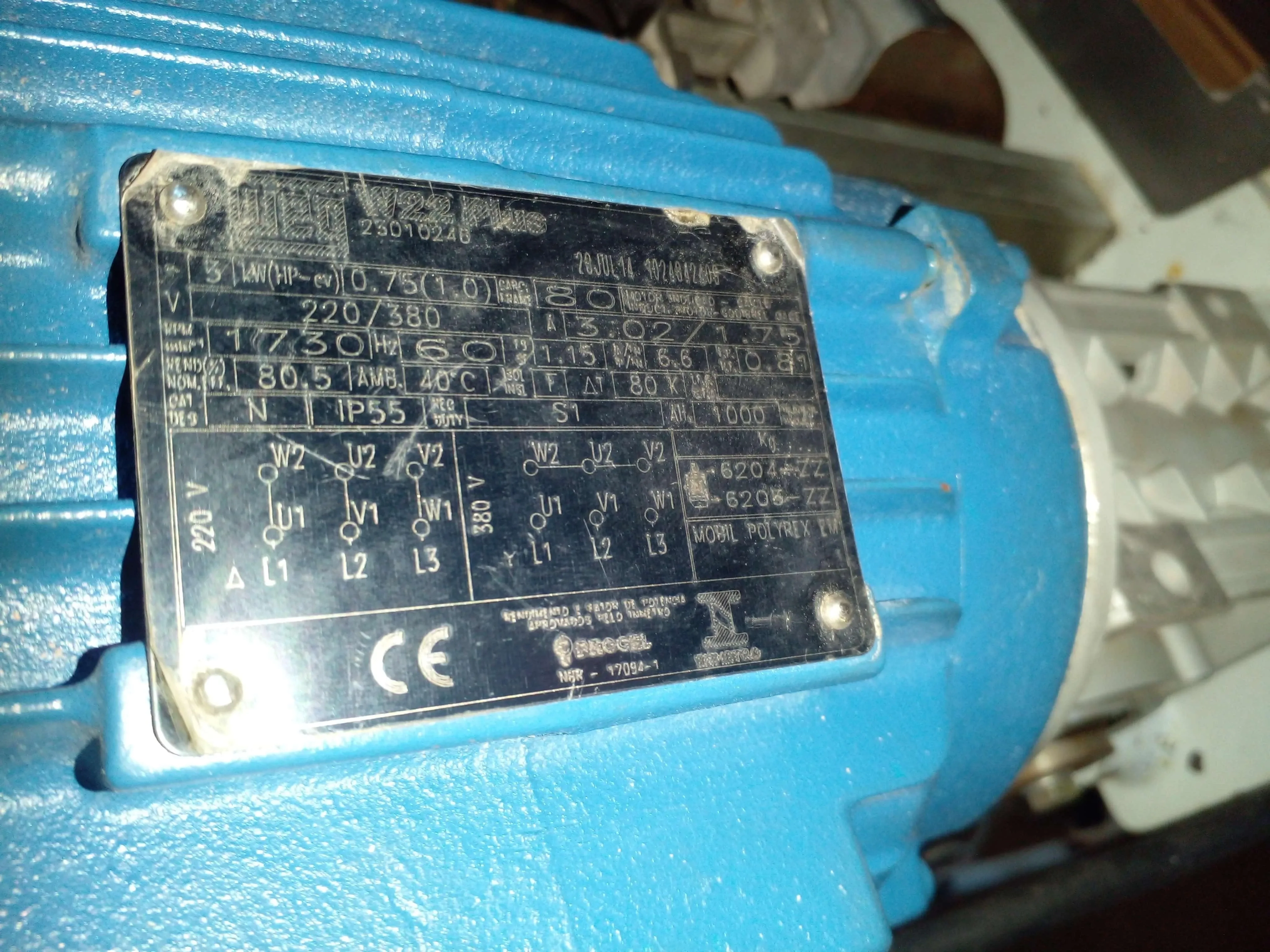 cilindro-acabam-dois-rolos-de-200-1