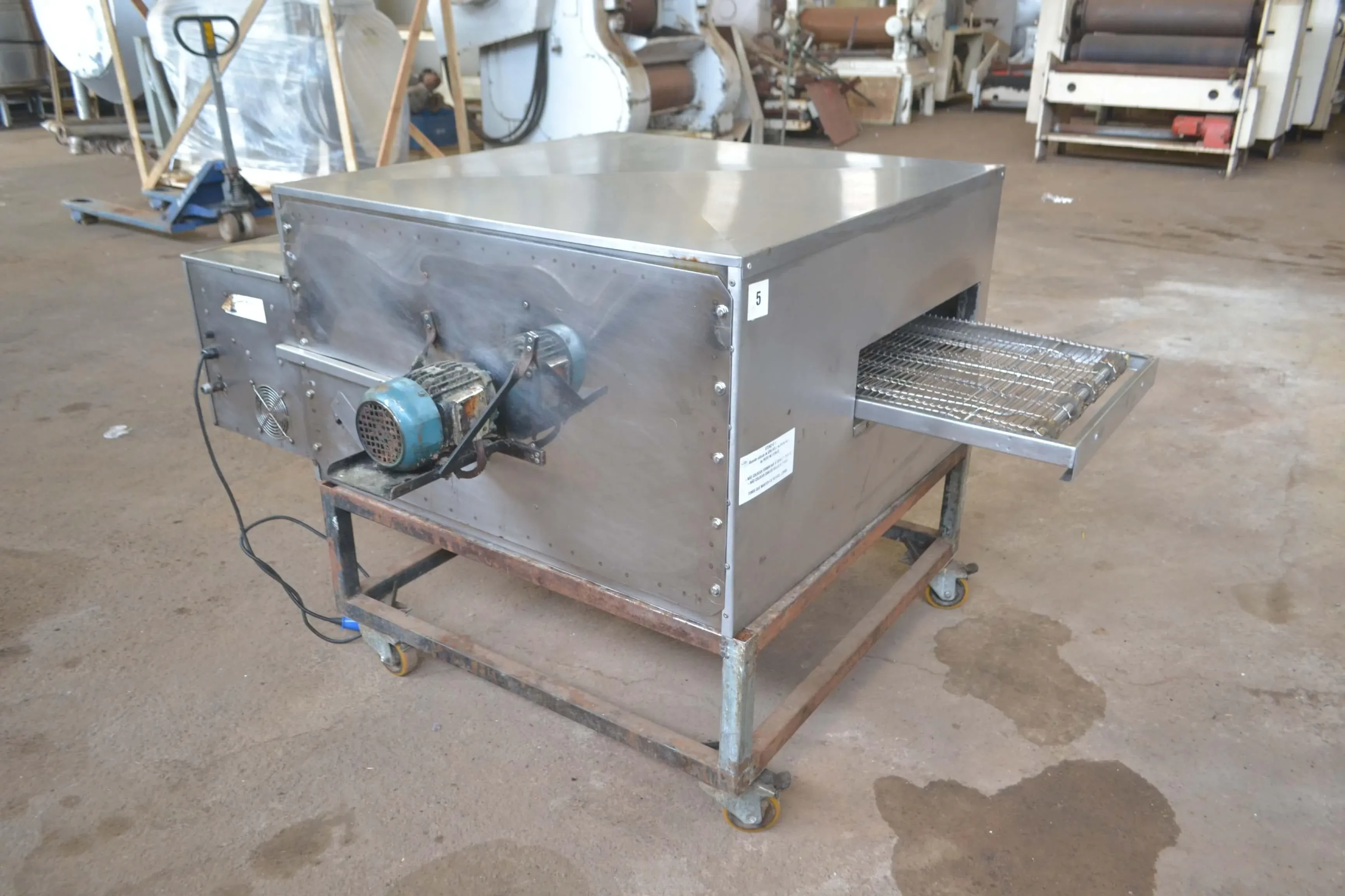 forno-de-esteira-para-pizza-e-esfiha-marca-tupasy