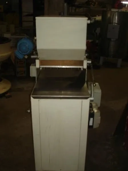 pingadeiradosadora-de-chocolates-pirog