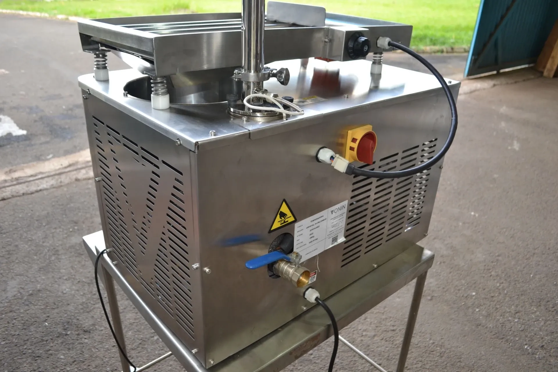 temperadeira-de-chocolate-marca-vonin-modelo-crystal-t-10