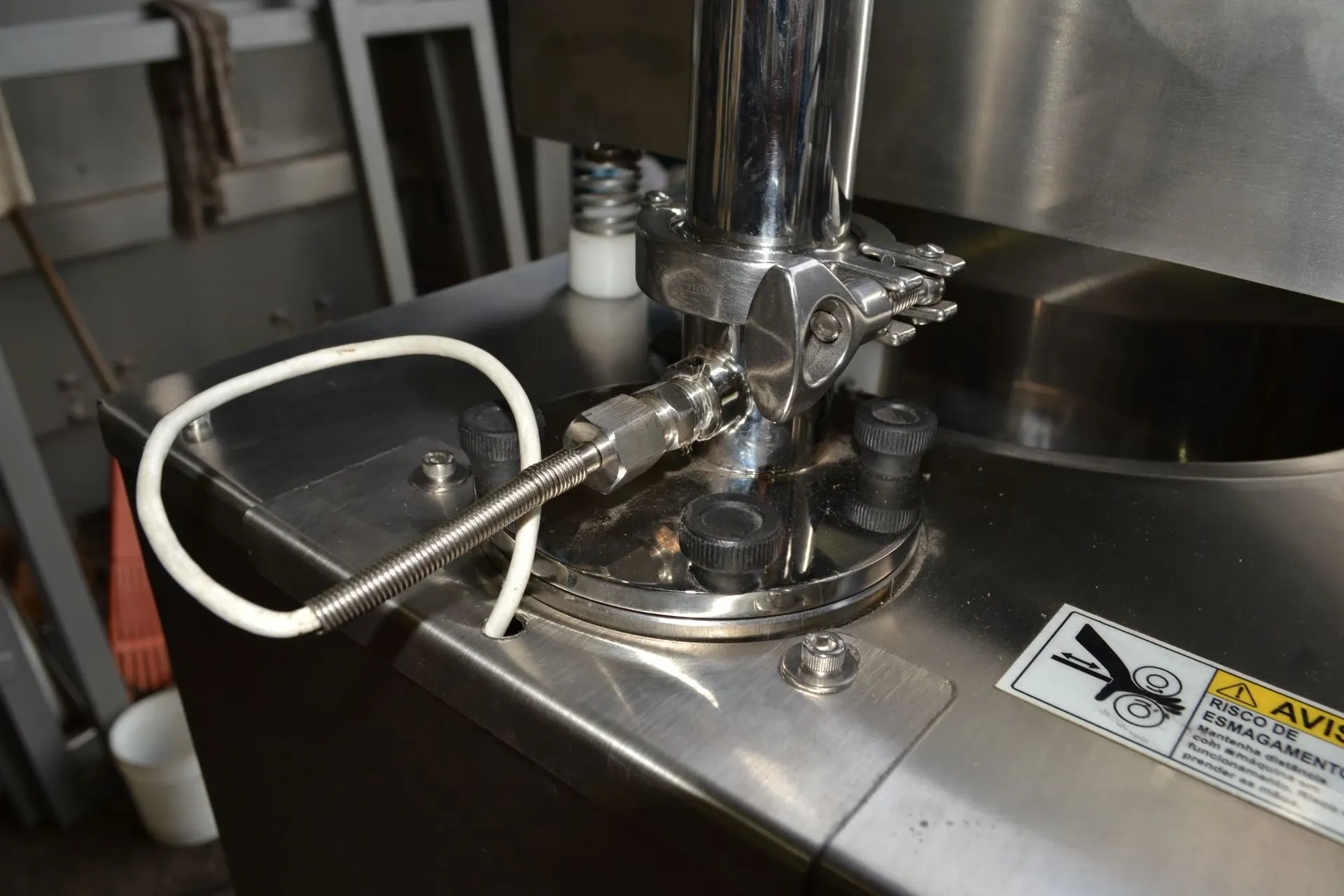 temperadeira-de-chocolate-marca-vonin-modelo-crystal-t-10