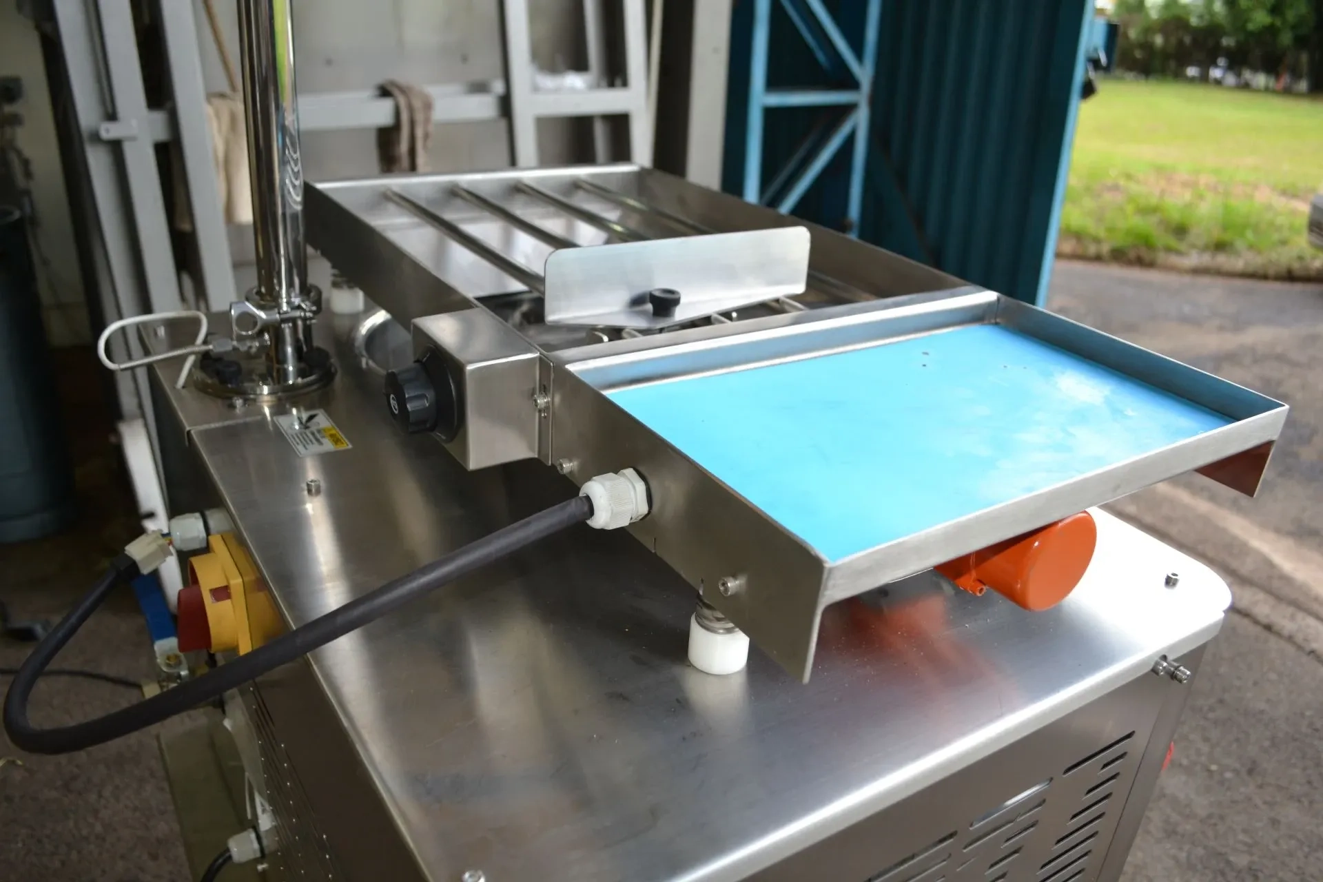 temperadeira-de-chocolate-marca-vonin-modelo-crystal-t-10