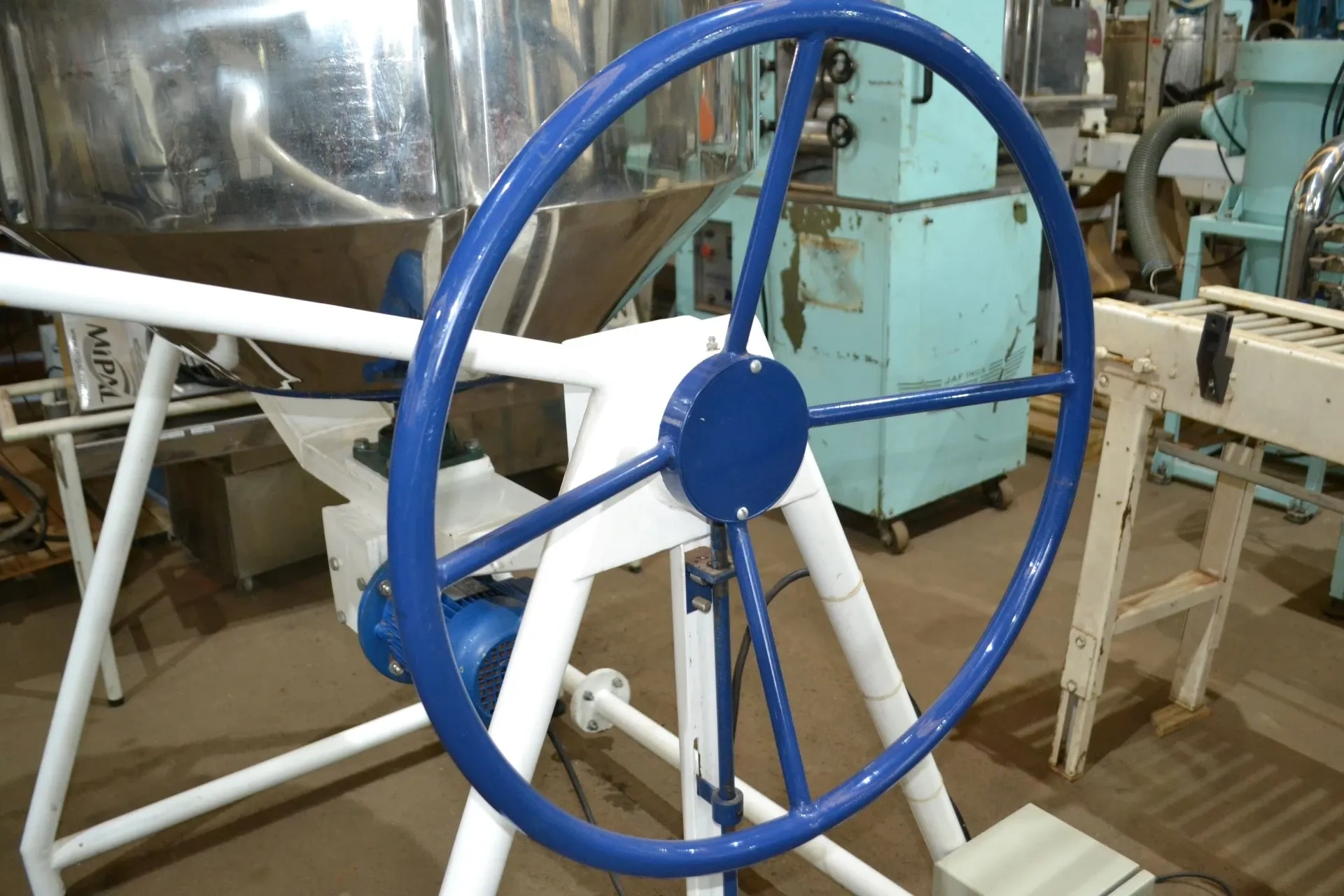 drageadeira-tipo-tangerina-em-aco-inox-capacidade-100-litros