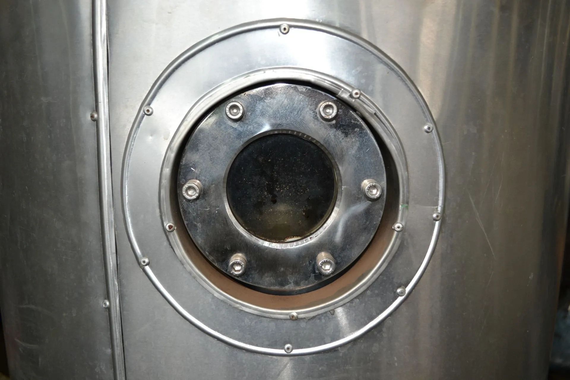 TANQUE-DESTILADOR-CAPACIDADE-500-LITROS