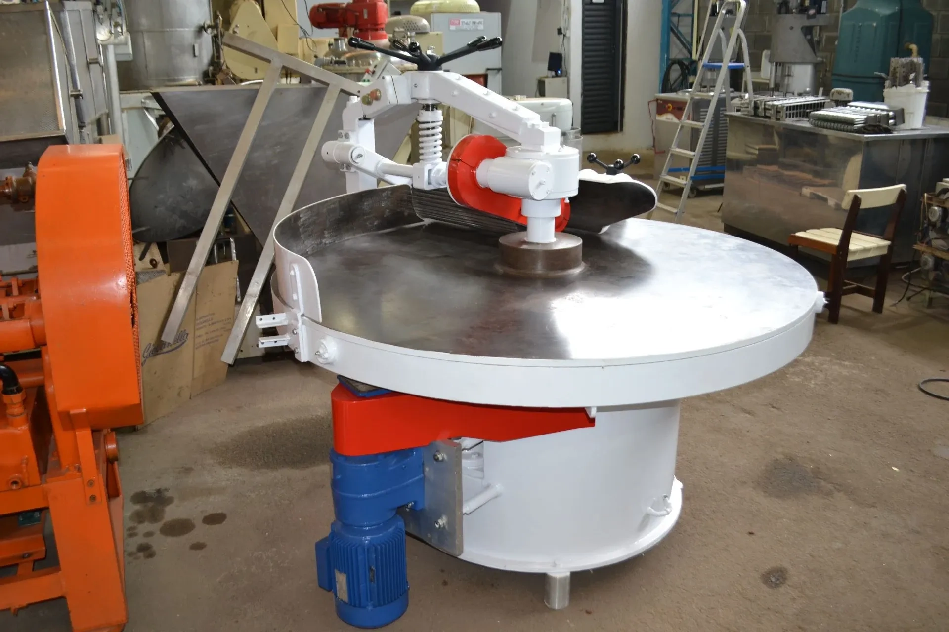 mesa-massageadora-de-massa-de-bala-manteiga-e-outros