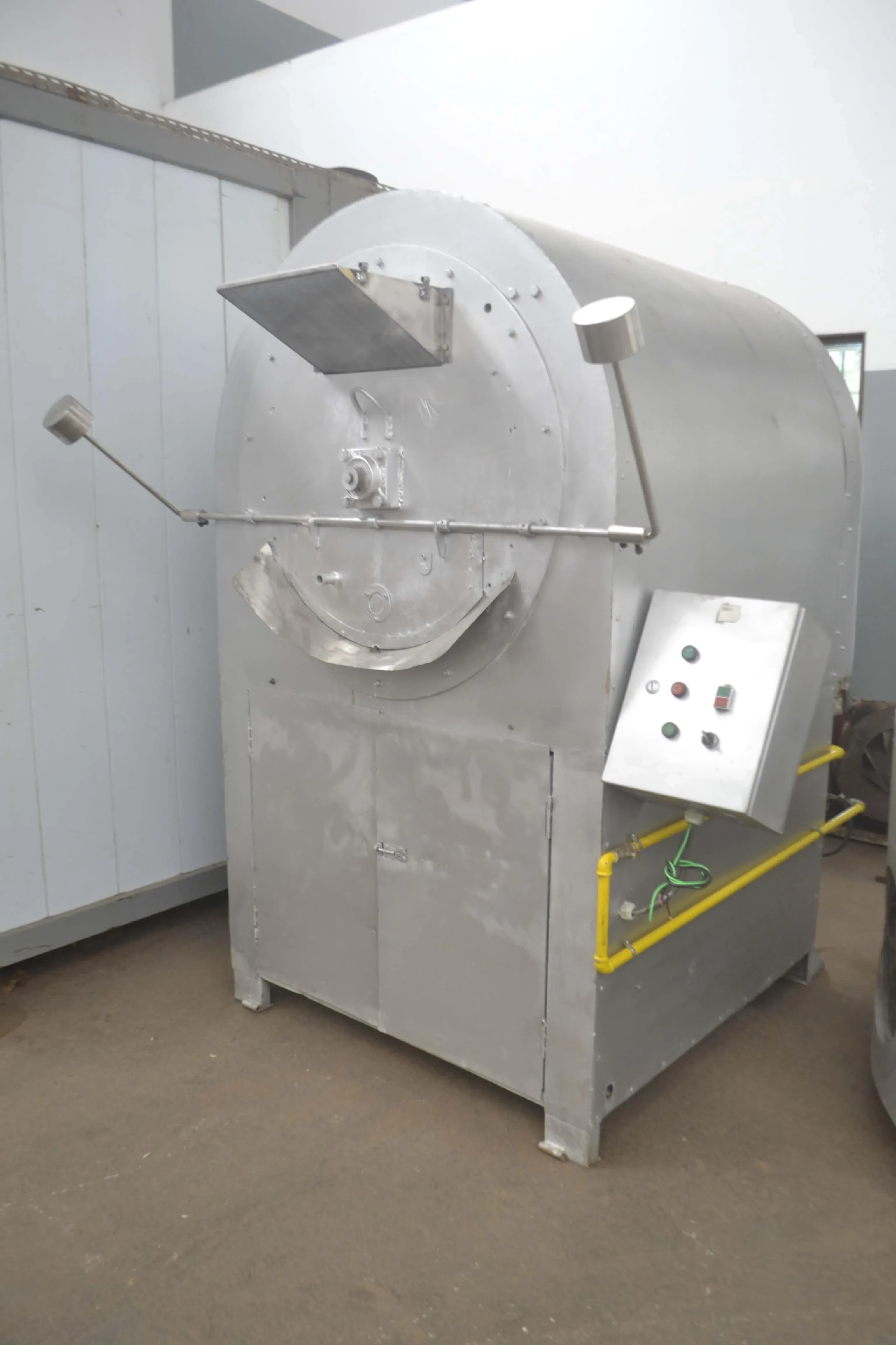 torrador-de-cafe-com-resfriador-capacidade-200-kg