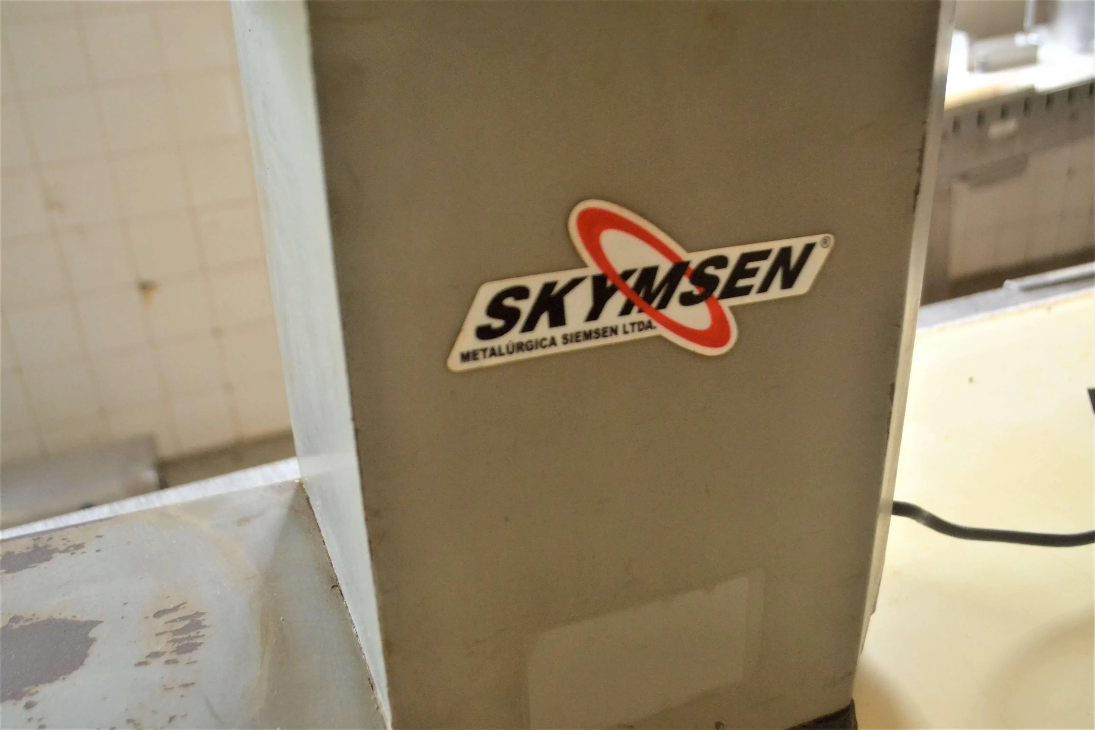 processador-de-alimentos-industrial-marca-skymsen-capacidade-250-kg-hora