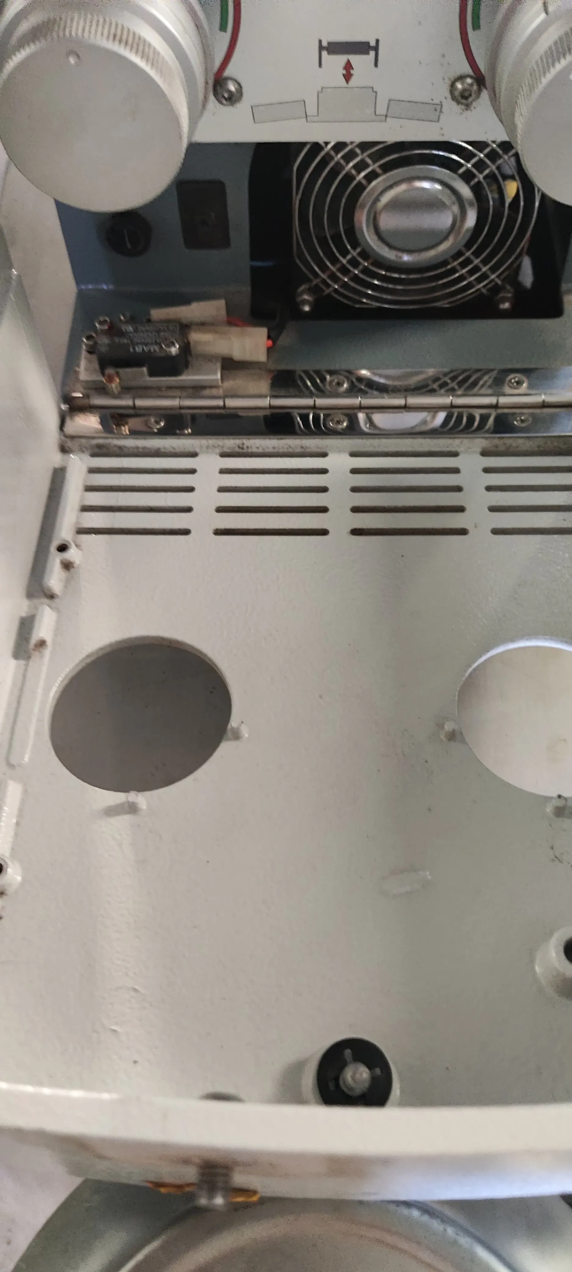 tri-cilindro-refinador-de-rolos-de-bancada-marca-exakt