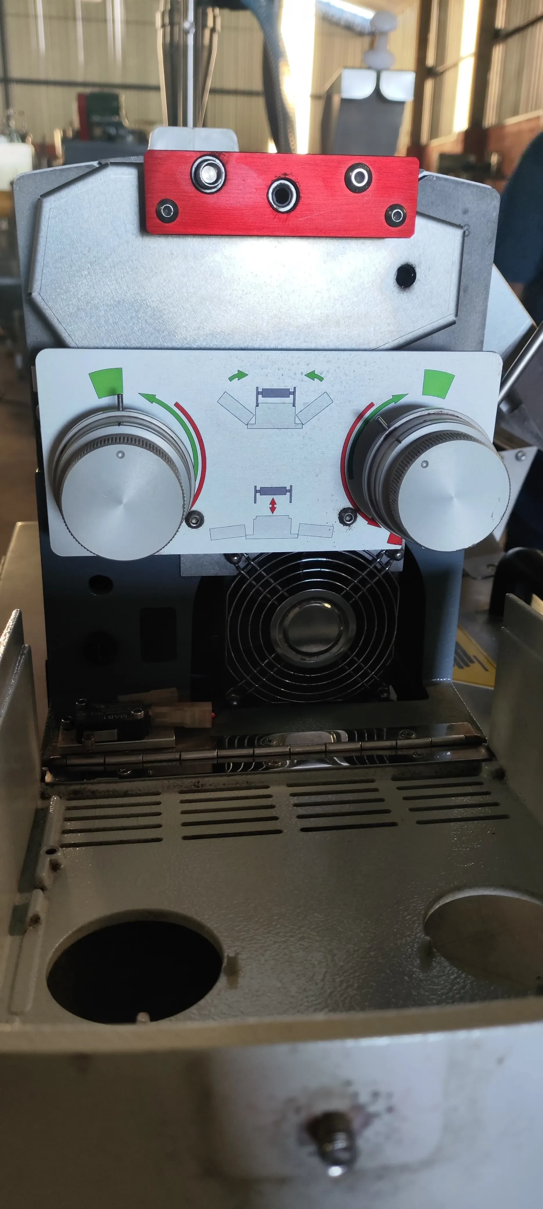 tri-cilindro-refinador-de-rolos-de-bancada-marca-exakt