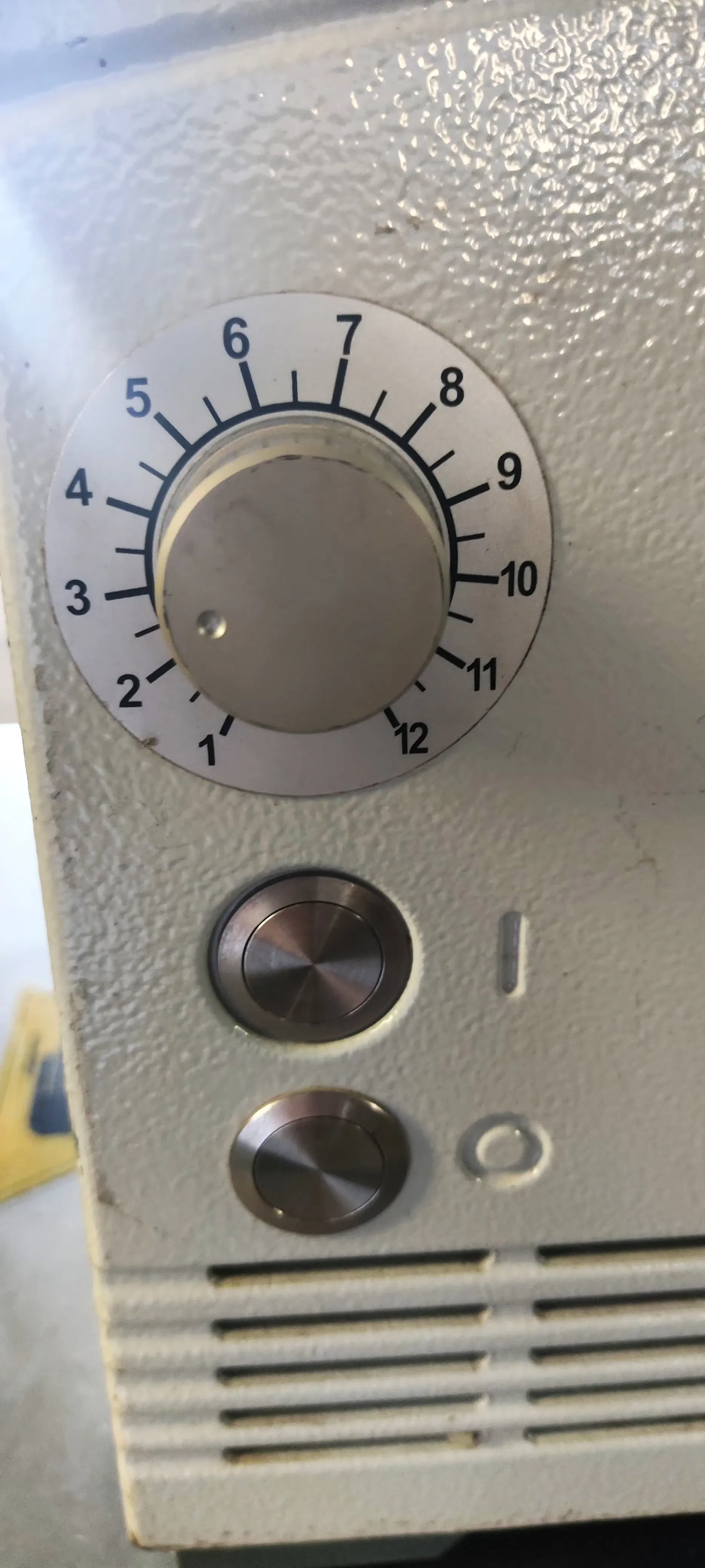 tri-cilindro-refinador-de-rolos-de-bancada-marca-exakt