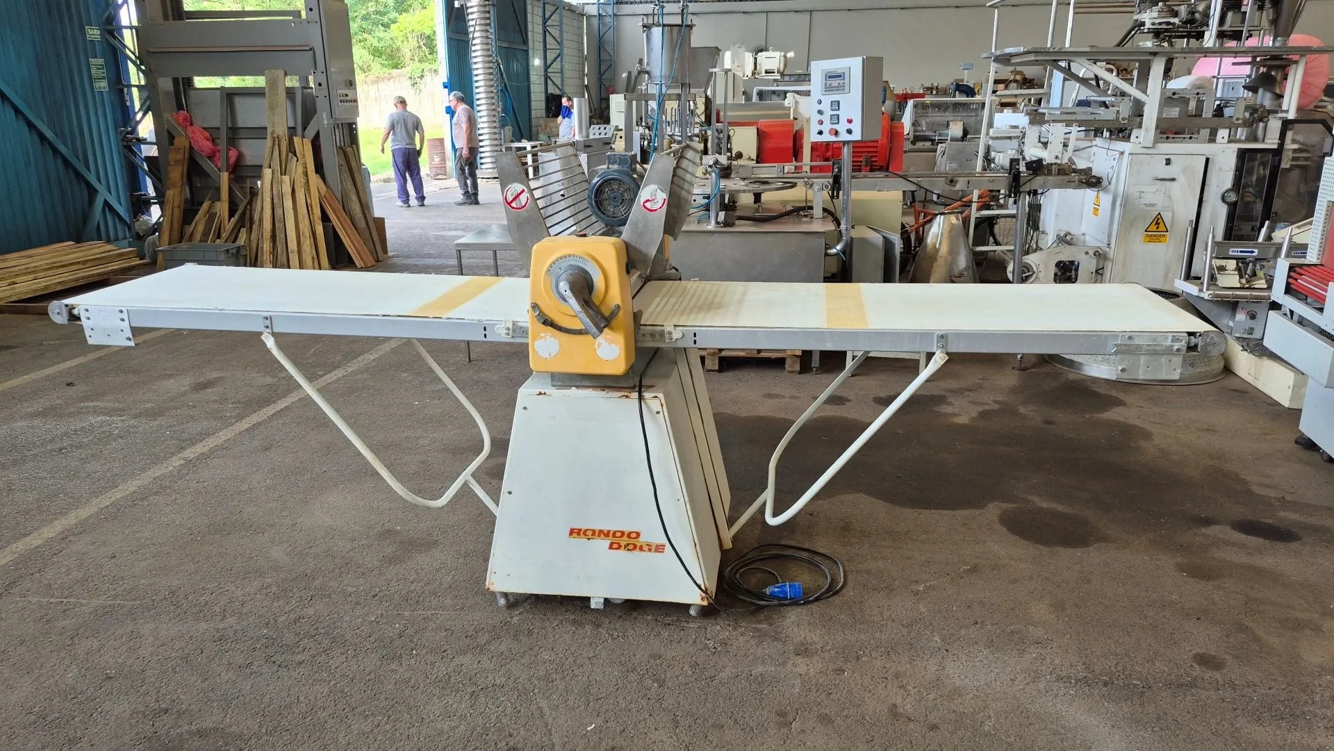 laminadora-massas-marca-rondo-doge