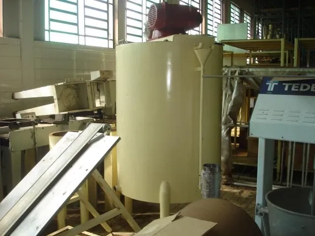 tanque-800-litros-para-derreter-chocolate