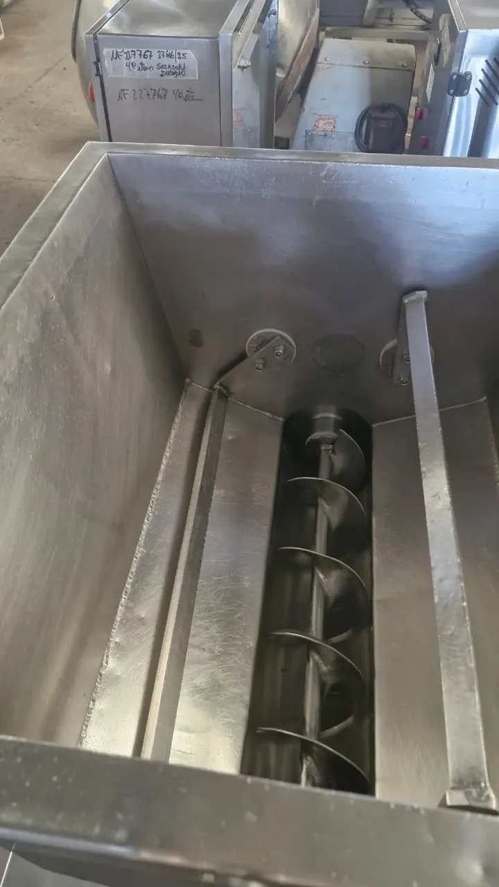 formadora-de-hamburguer-em-aco-inox-marca-sampafi