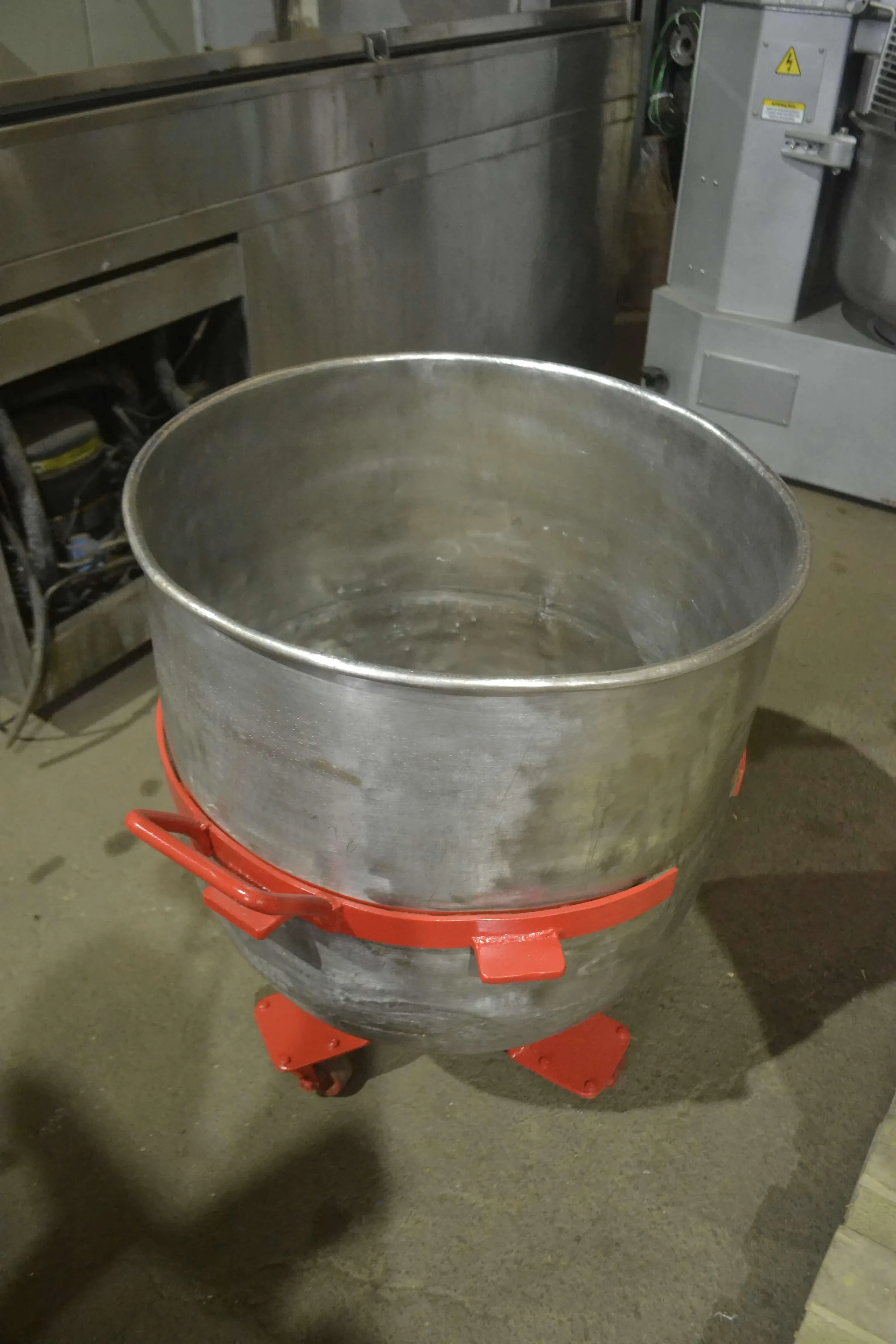 batedeira-capacidade-100-litros-marca-amadio-1753