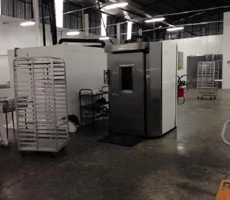 FORNO VERTICAL ROTATIVO A GÁS MARCA BRASFORNO