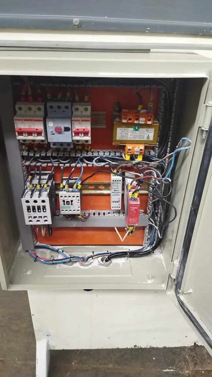 amassadeira-tipo-gancho-capacidade-50-litros-marca-brasforno