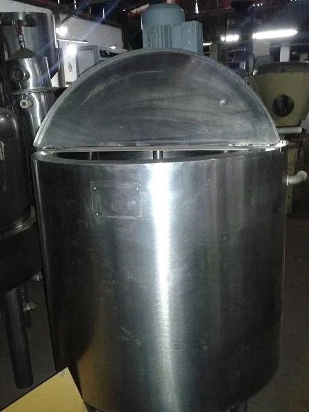 tanque-de-chocolate-em-aco-inox-capacidade-300-litros