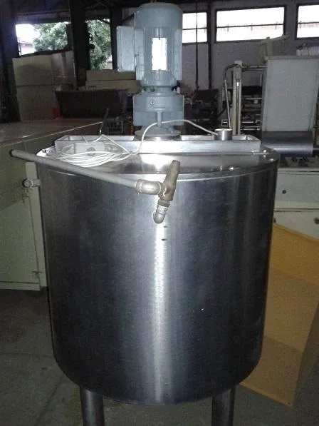 tanque-de-chocolate-em-aco-inox-capacidade-300-litros