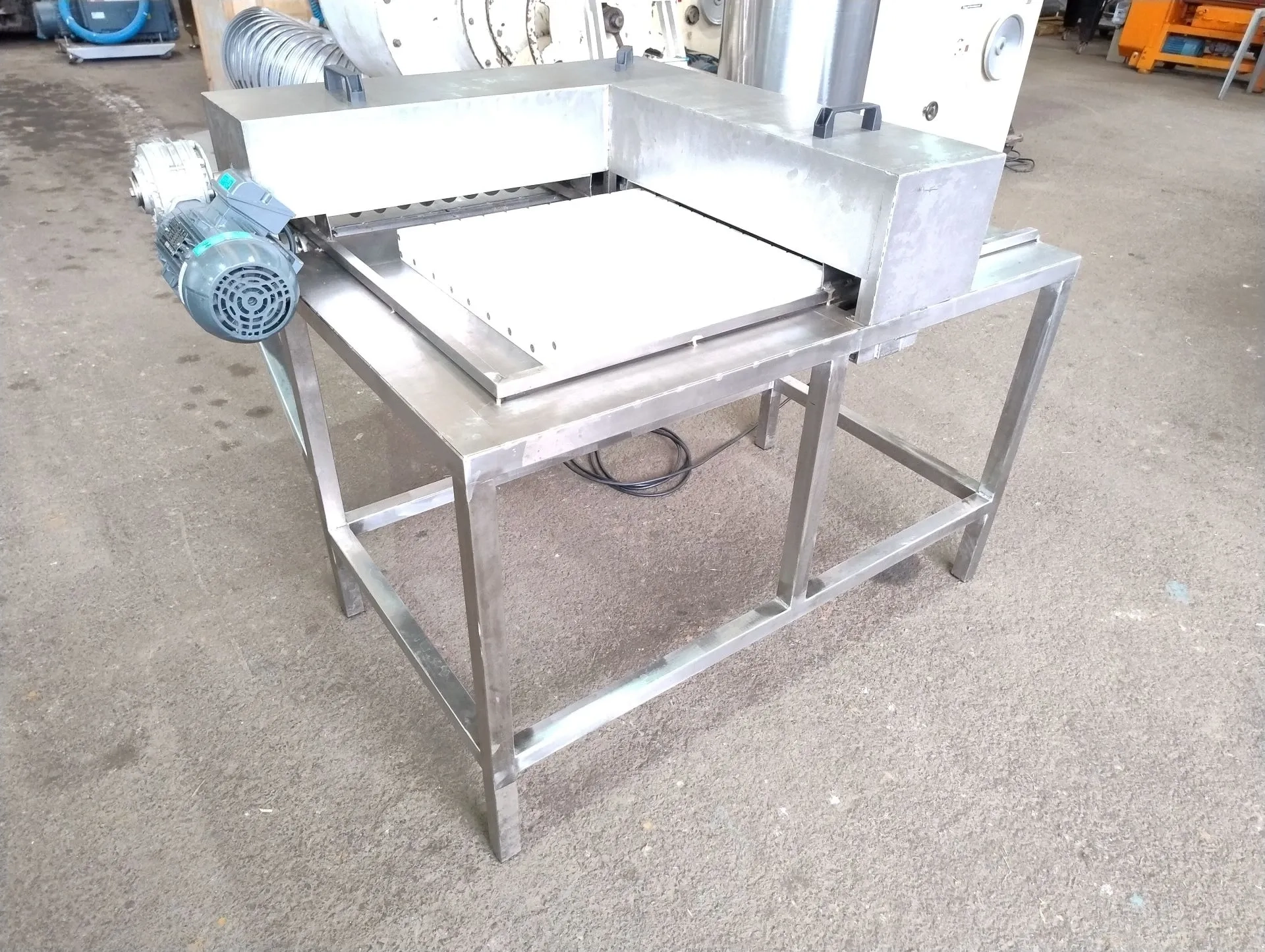 mesa-de-corte-de-doces-semiautomatica