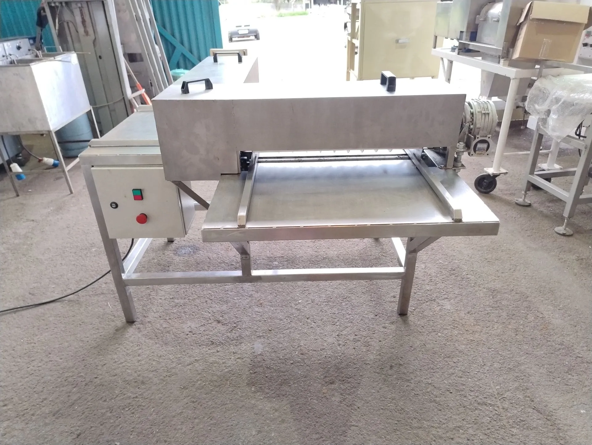 mesa-de-corte-de-doces-semiautomatica