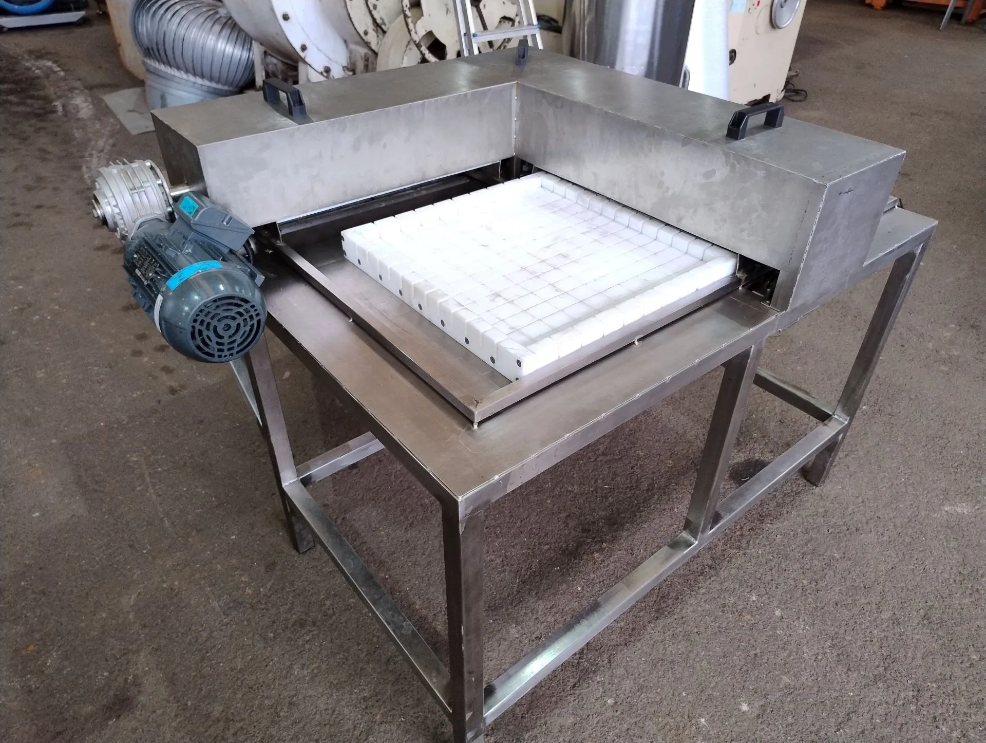 mesa-de-corte-de-doces-semiautomatica