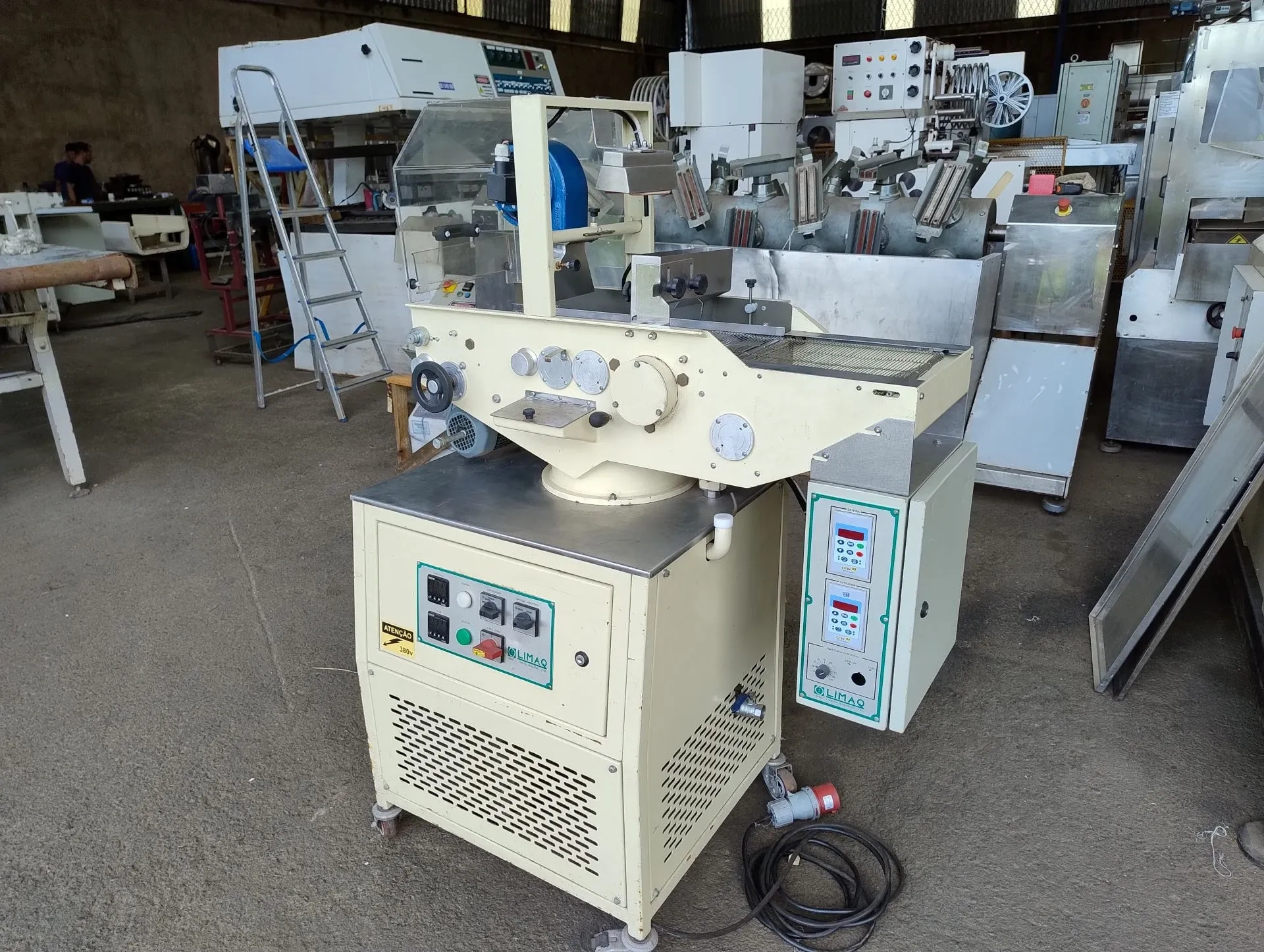 cobrideira-com-temperadeira-acoplados-marca-limaq