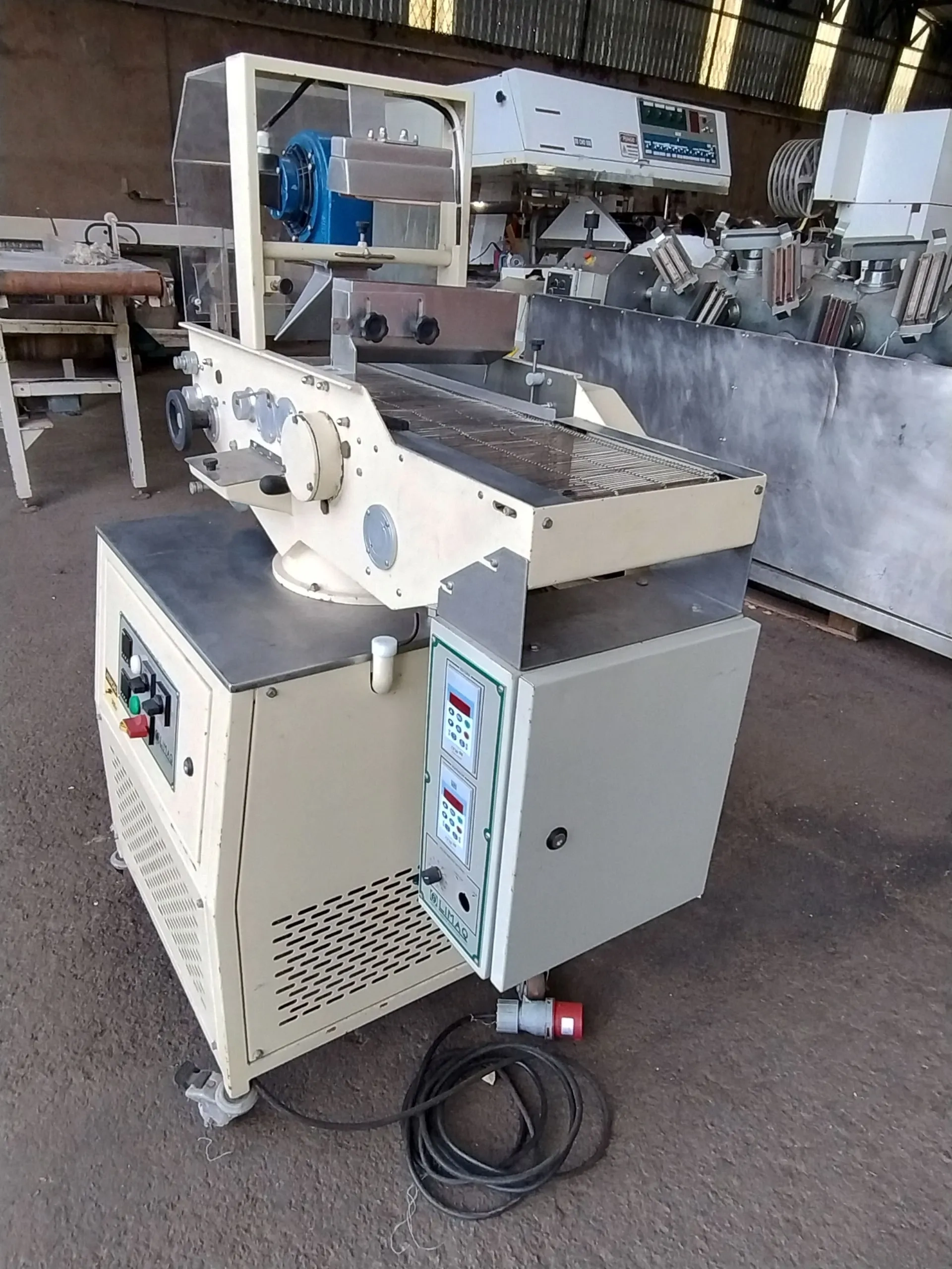 cobrideira-com-temperadeira-acoplados-marca-limaq