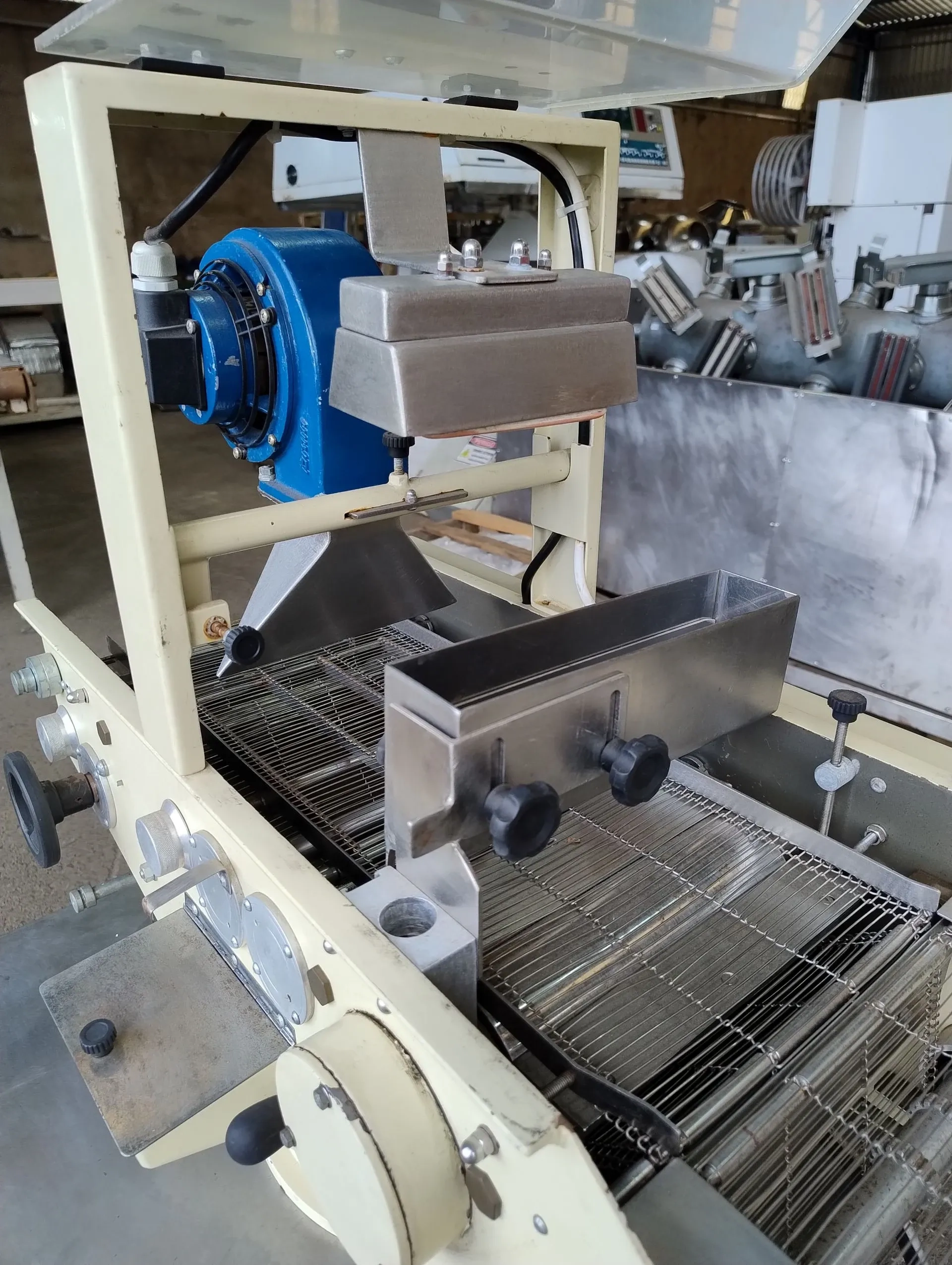 cobrideira-com-temperadeira-acoplados-marca-limaq