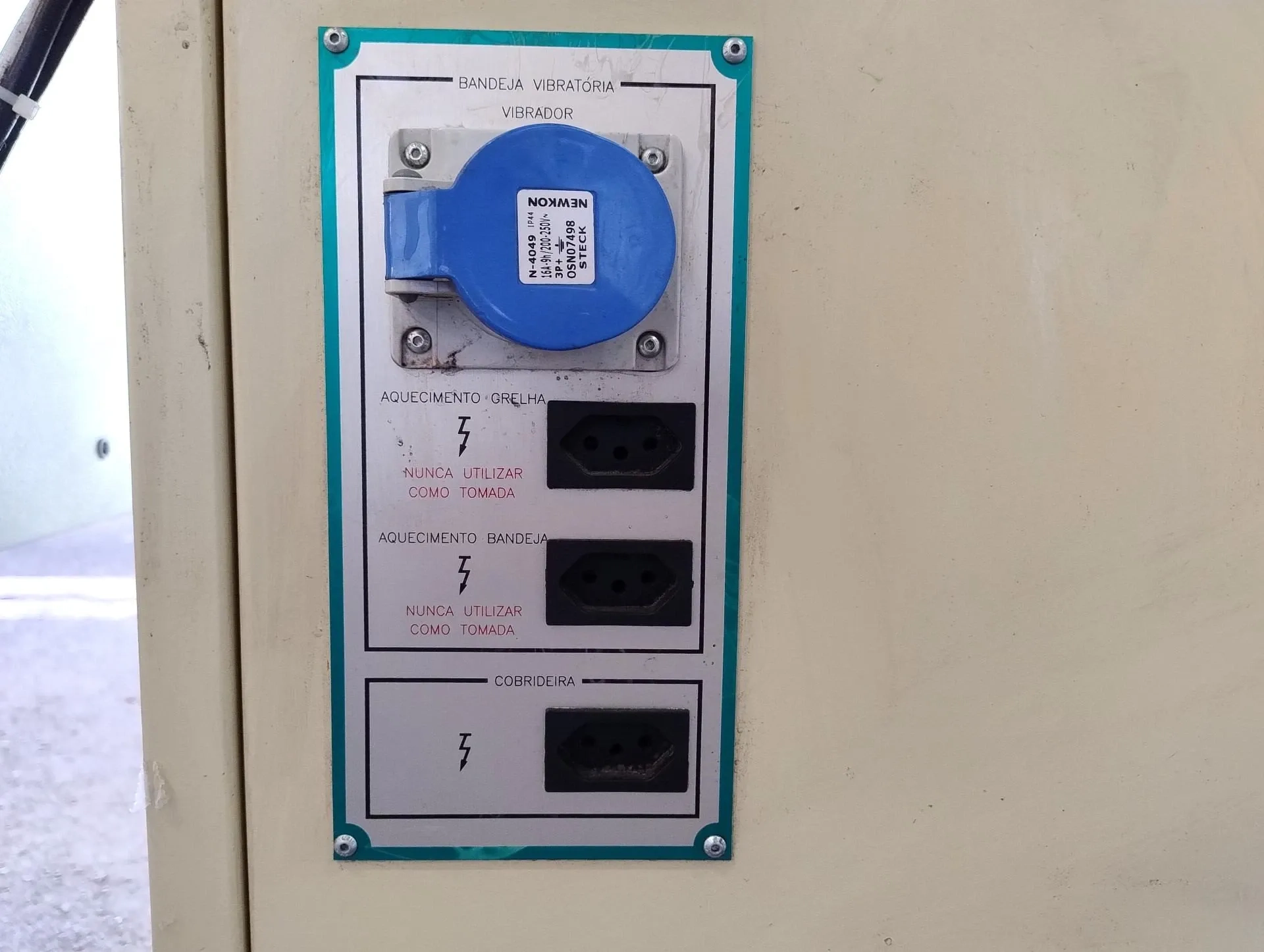 cobrideira-com-temperadeira-acoplados-marca-limaq