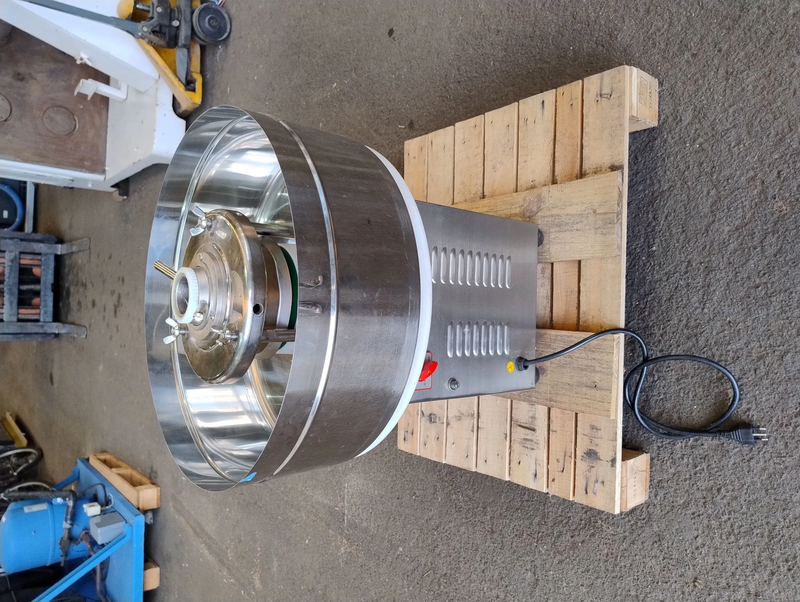 moinho-producao-pastas-graos-amendoim-2024