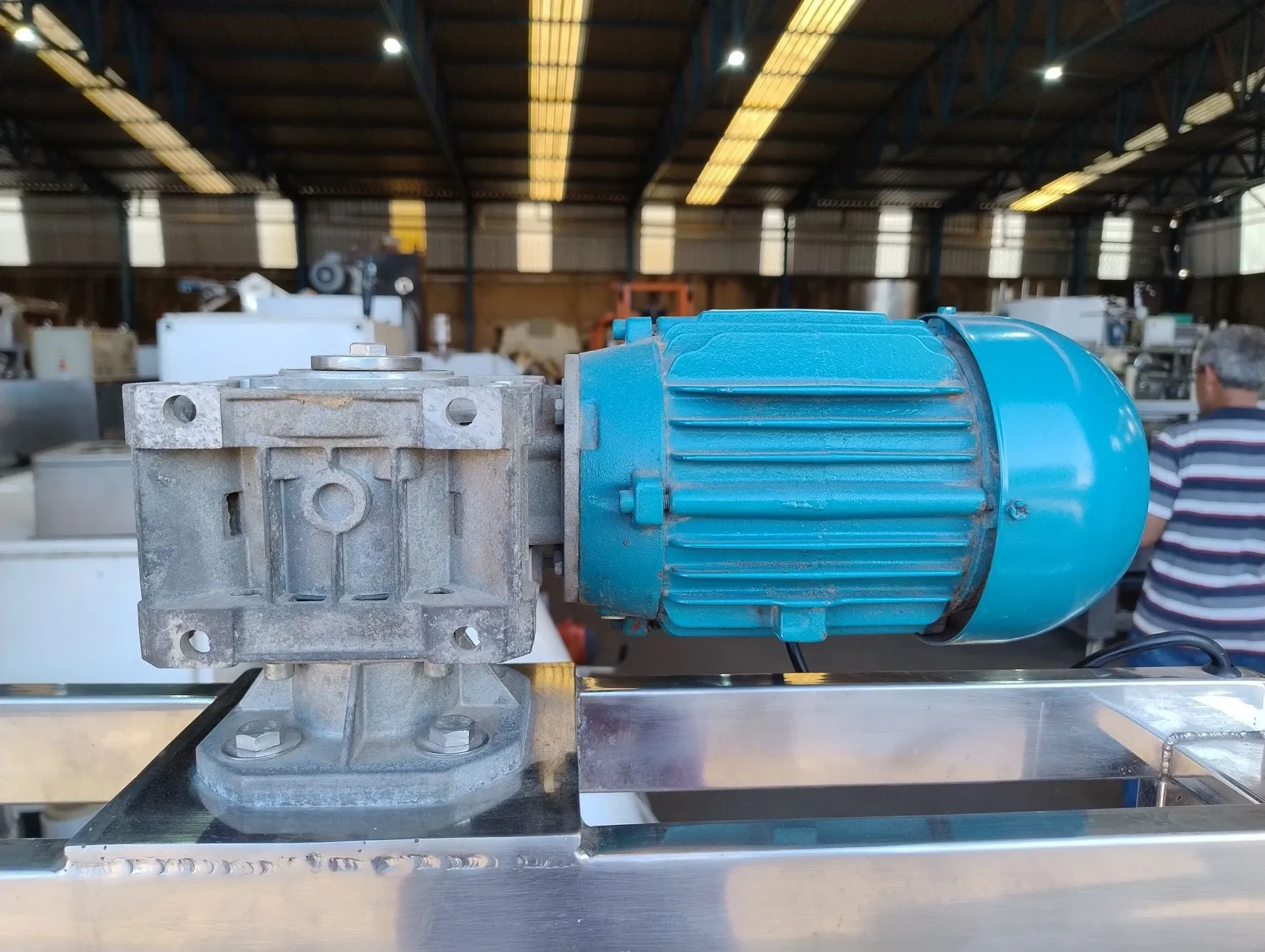 tacho-cozinhador-encamisado-em-aco-inox-capacidade-50-litros