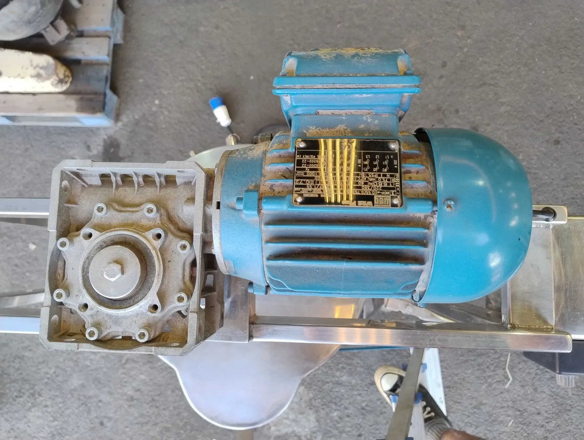 tacho-cozinhador-encamisado-em-aco-inox-capacidade-50-litros