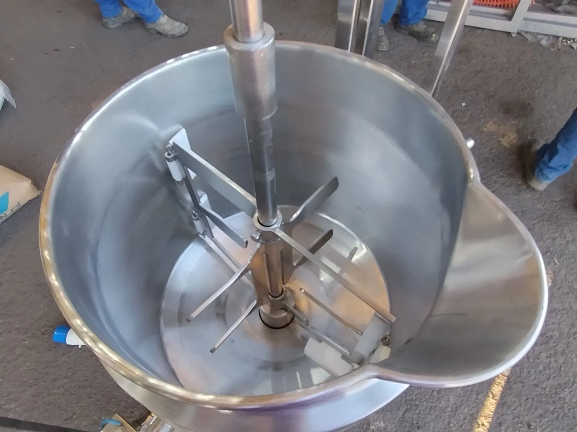 tacho-cozinhador-encamisado-em-aco-inox-capacidade-50-litros