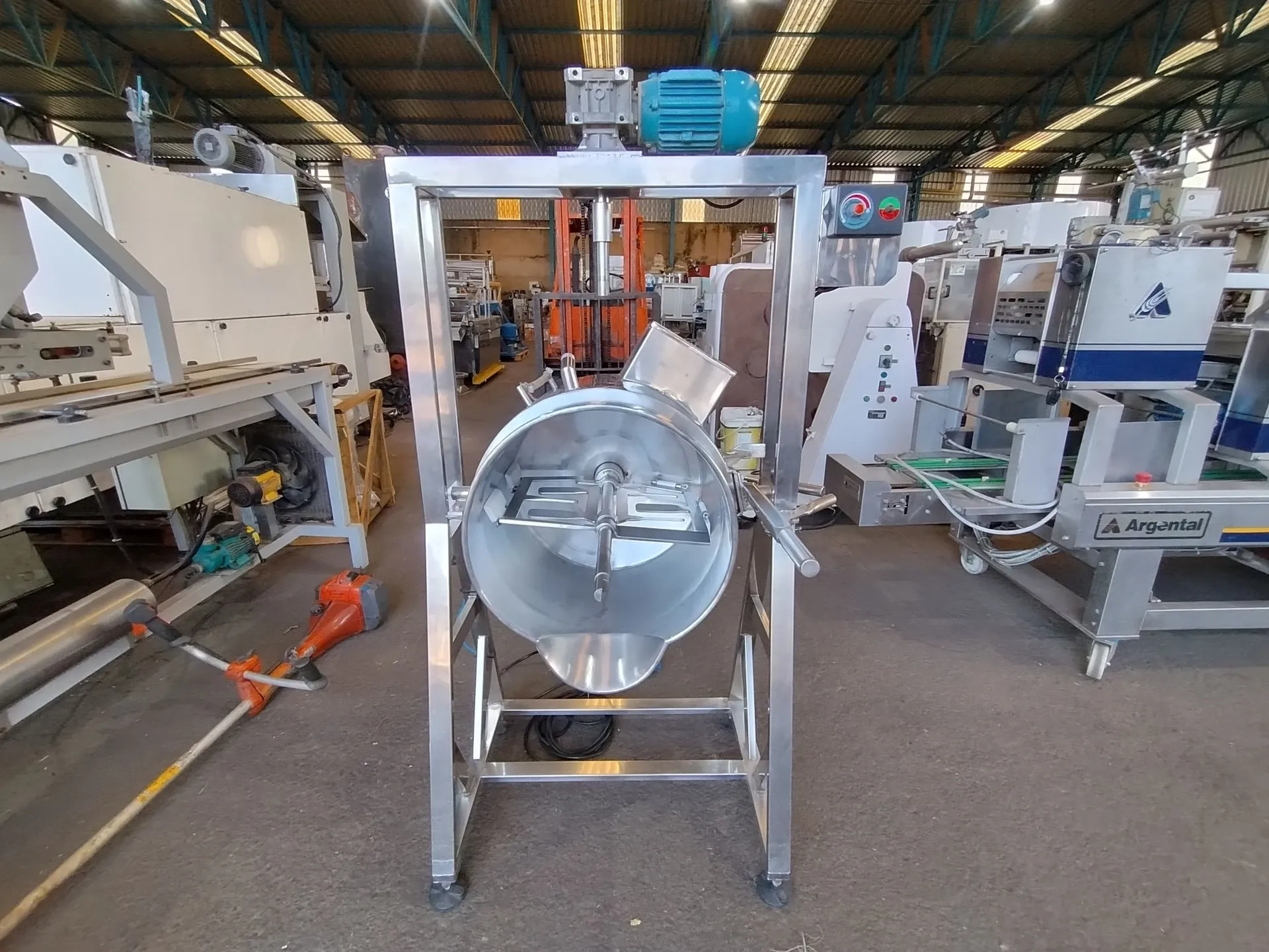 tacho-cozinhador-encamisado-em-aco-inox-capacidade-50-litros