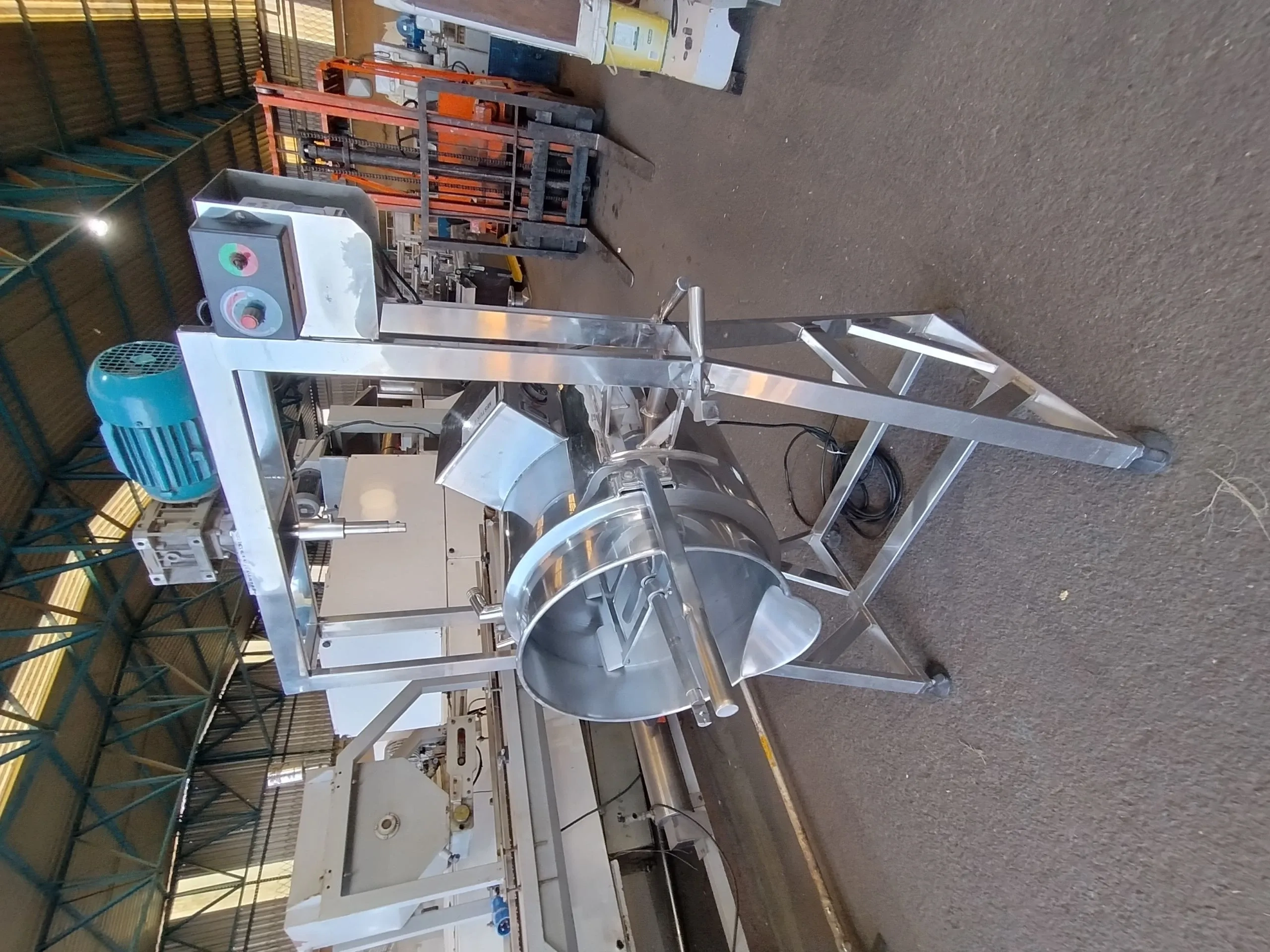 tacho-cozinhador-encamisado-em-aco-inox-capacidade-50-litros