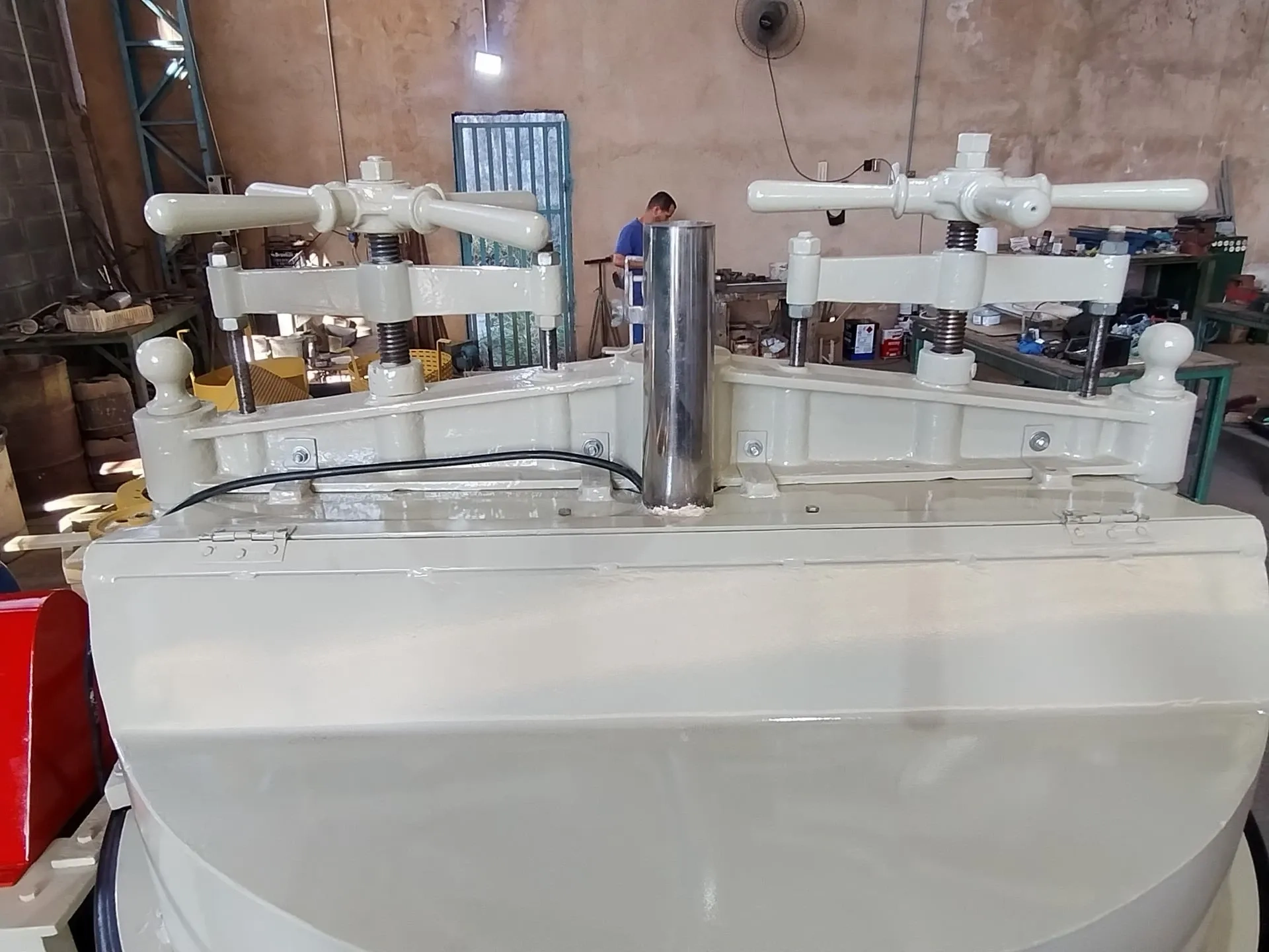 melangeur-capacid-entre-30-e-50-kg